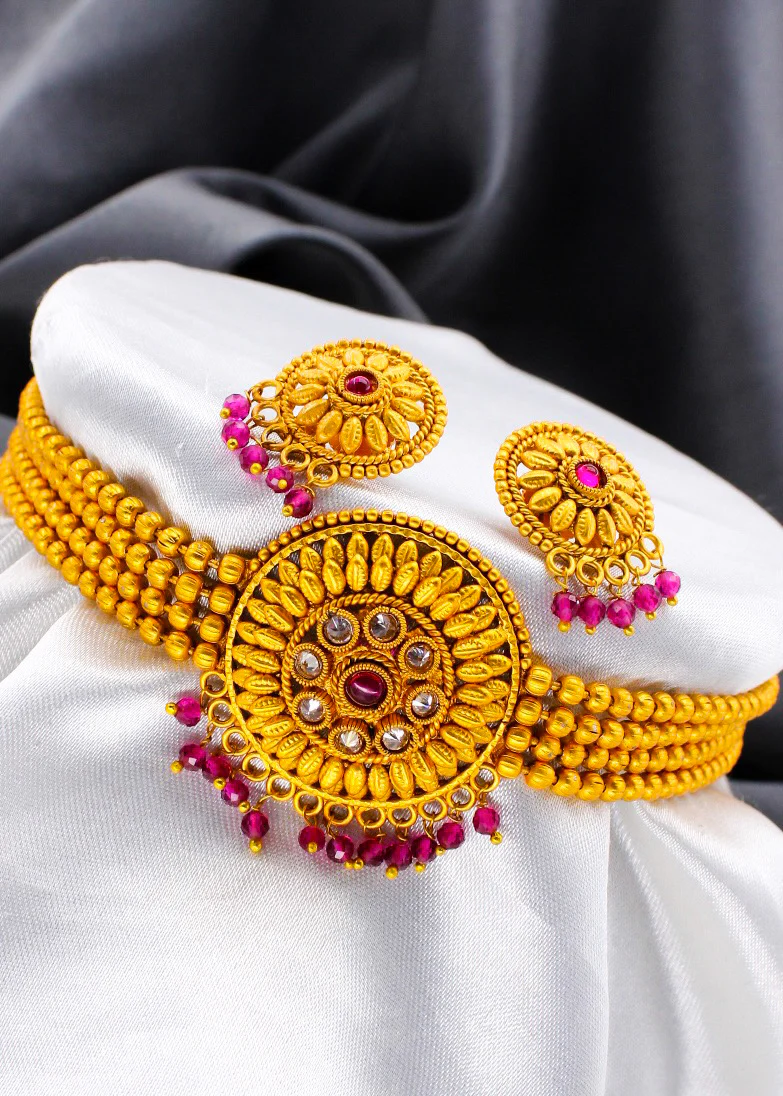 MATTE GOLD FINISH CHOKER - Image 6