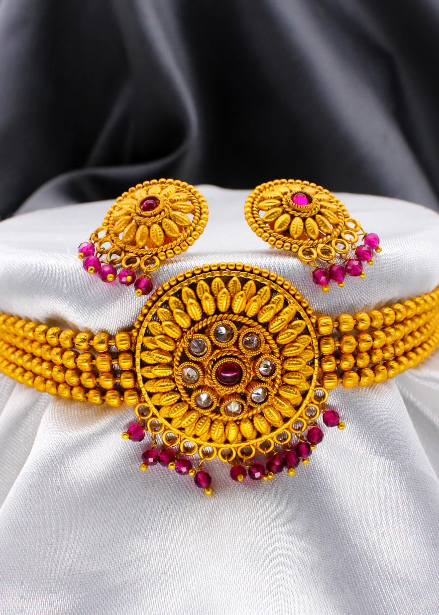 MATTE GOLD FINISH CHOKER - Image 8