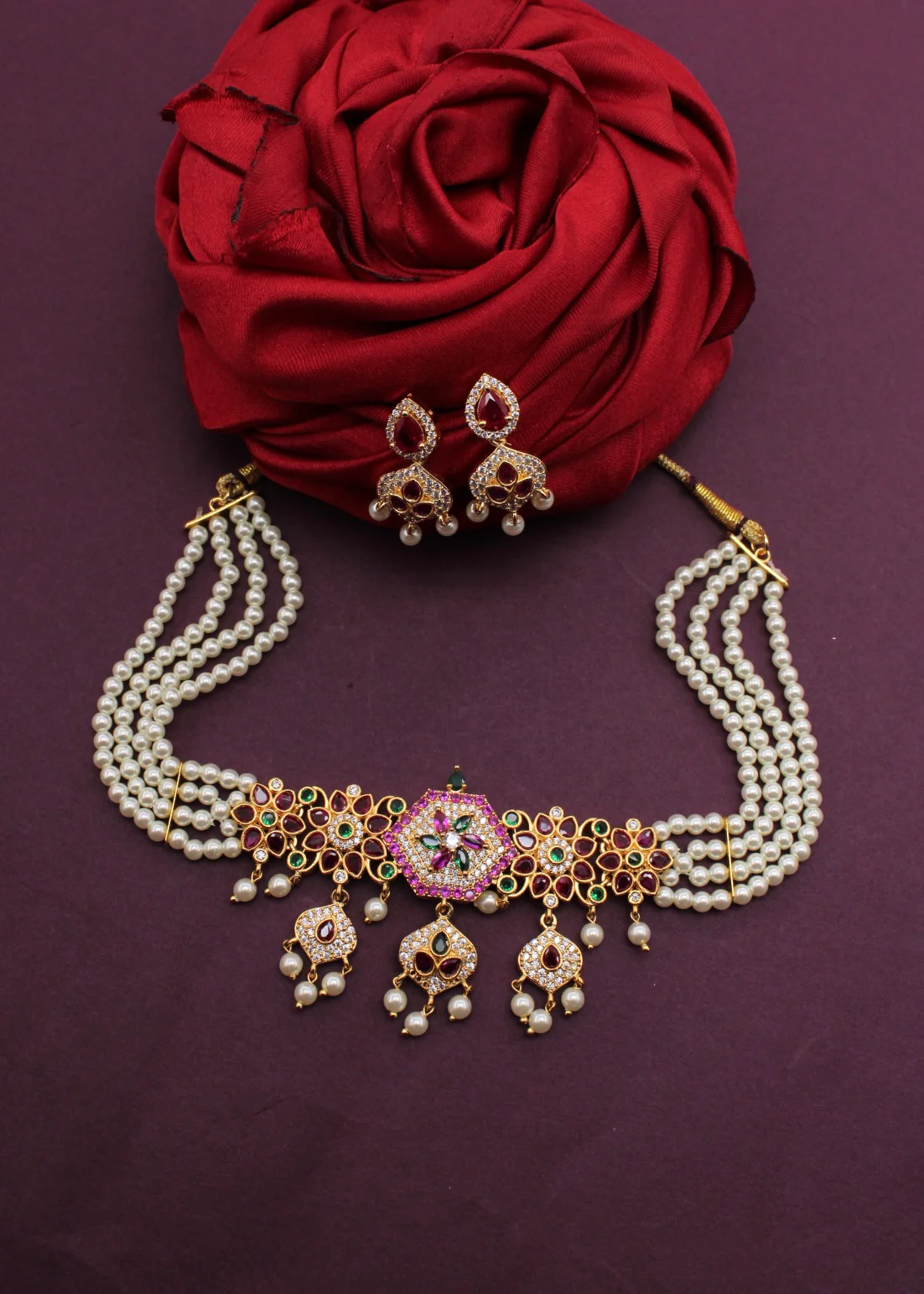 IMPRESSIVE PEARL NECKLACE - Image 4