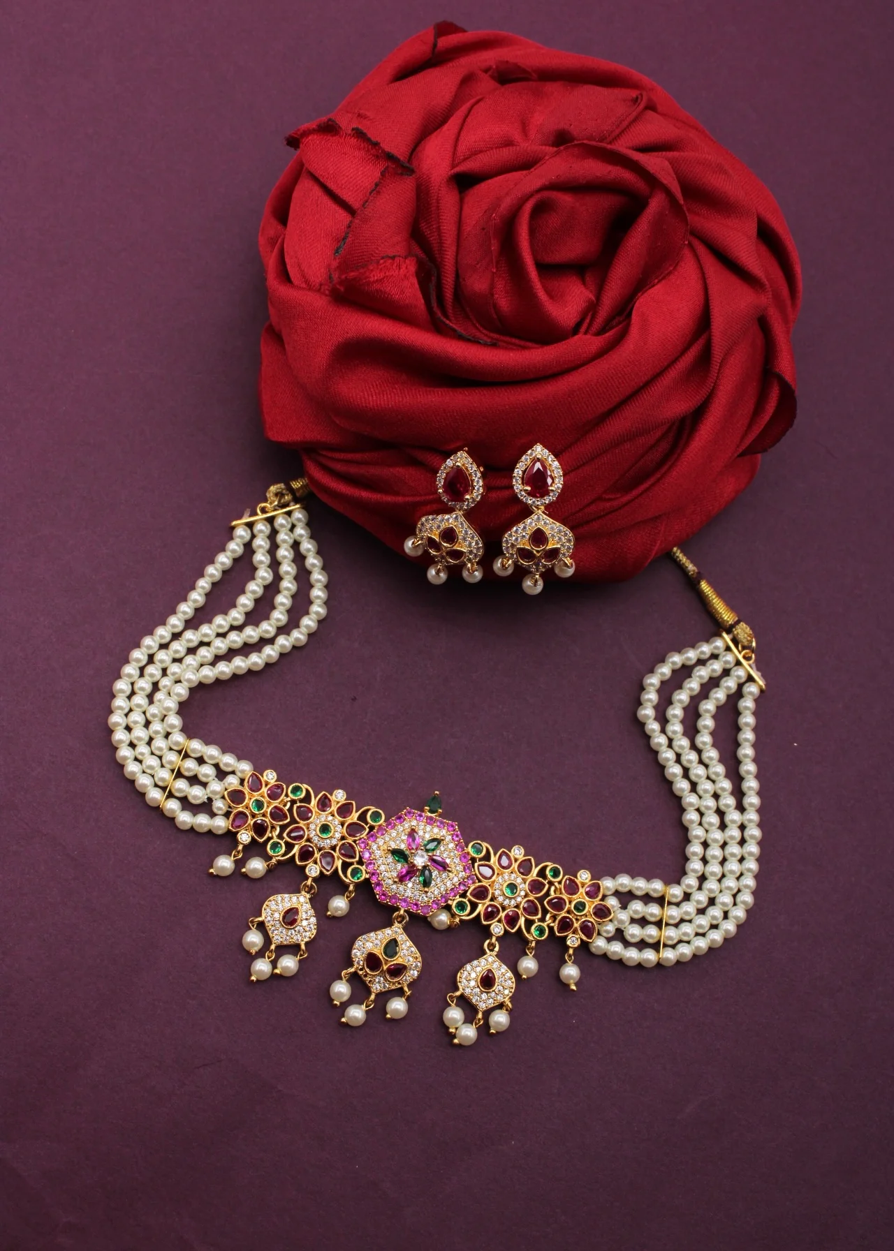 IMPRESSIVE PEARL NECKLACE - Image 5
