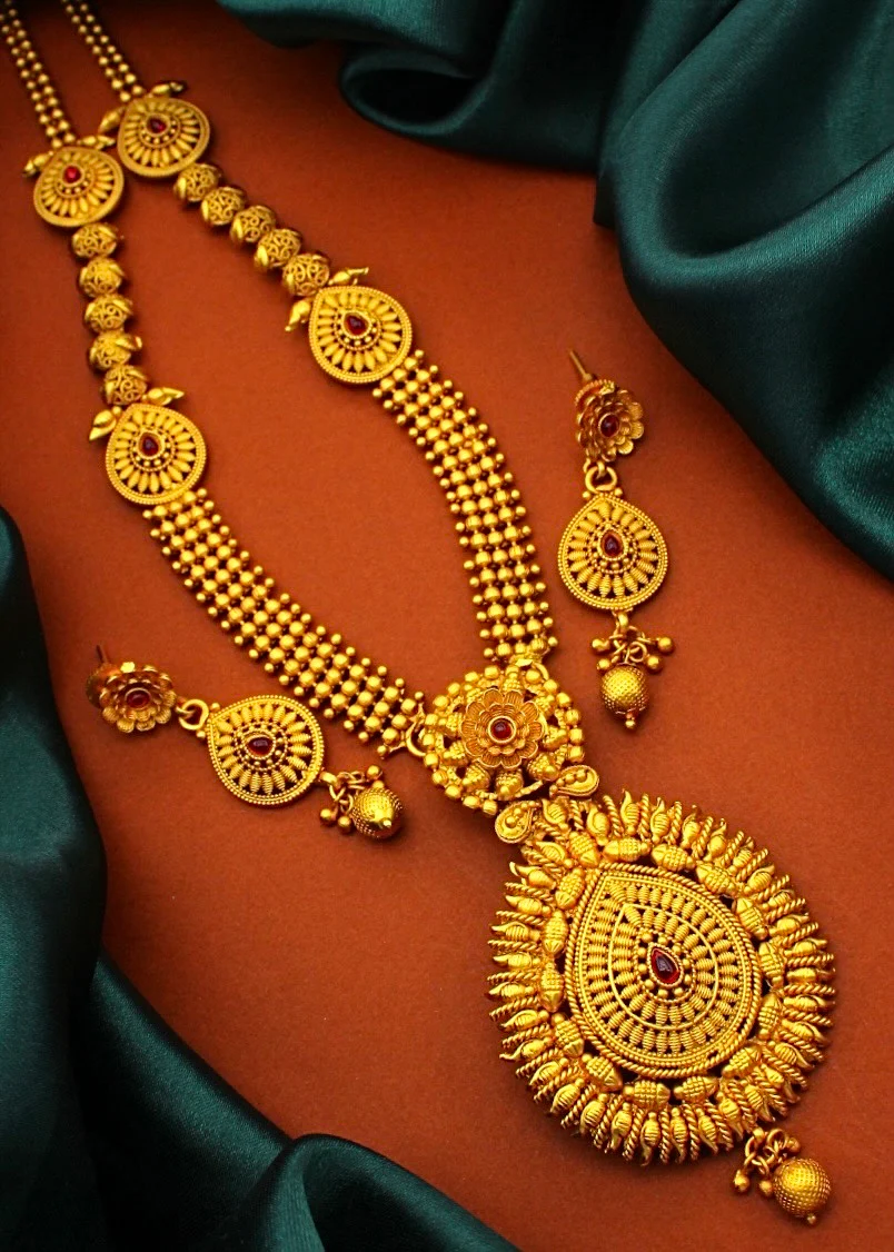 RADIANT PEASHWAI NECKLACE - Image 2