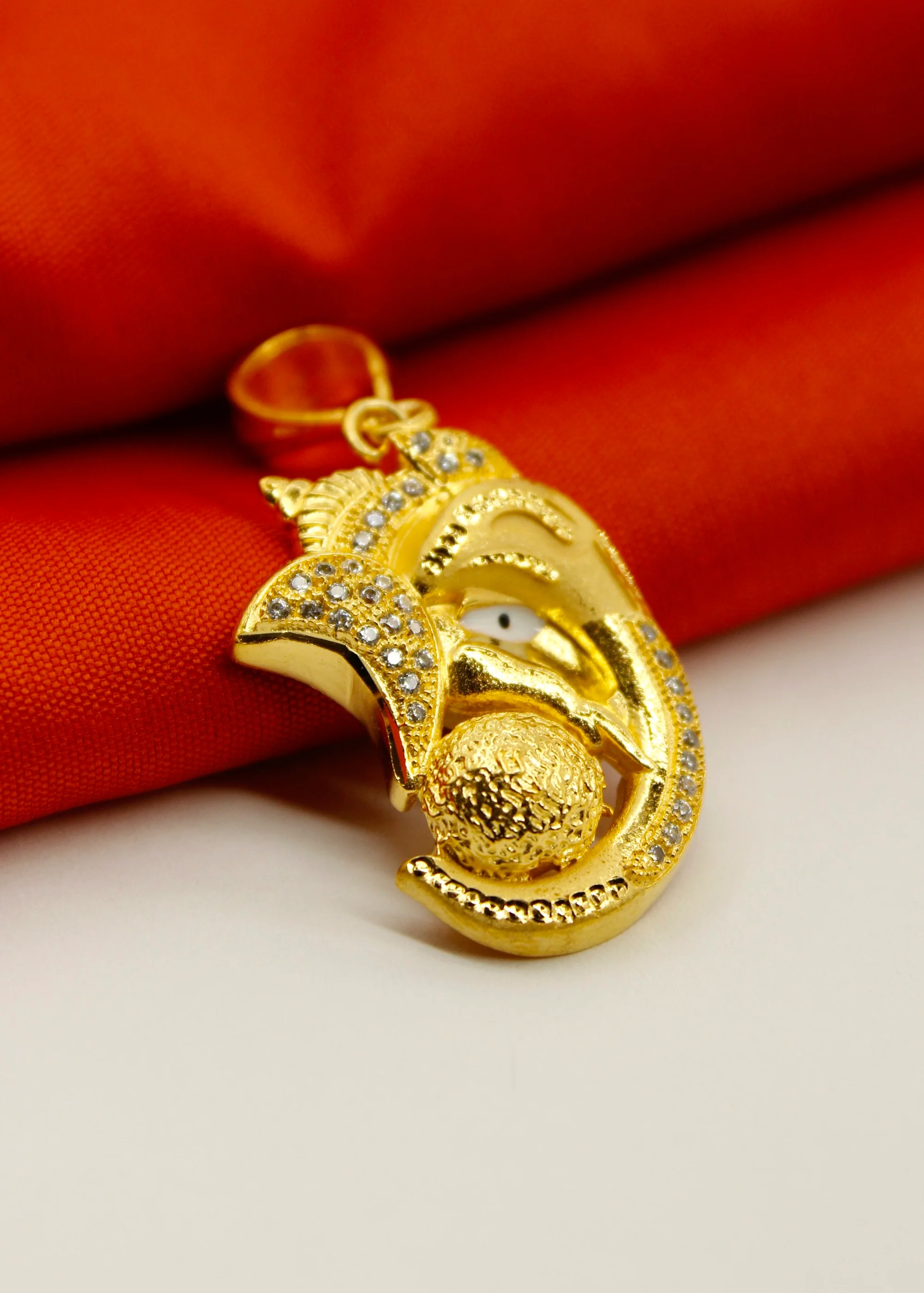 DAZZLING GOLDEN GAJMUKH PENDANT - Image 5