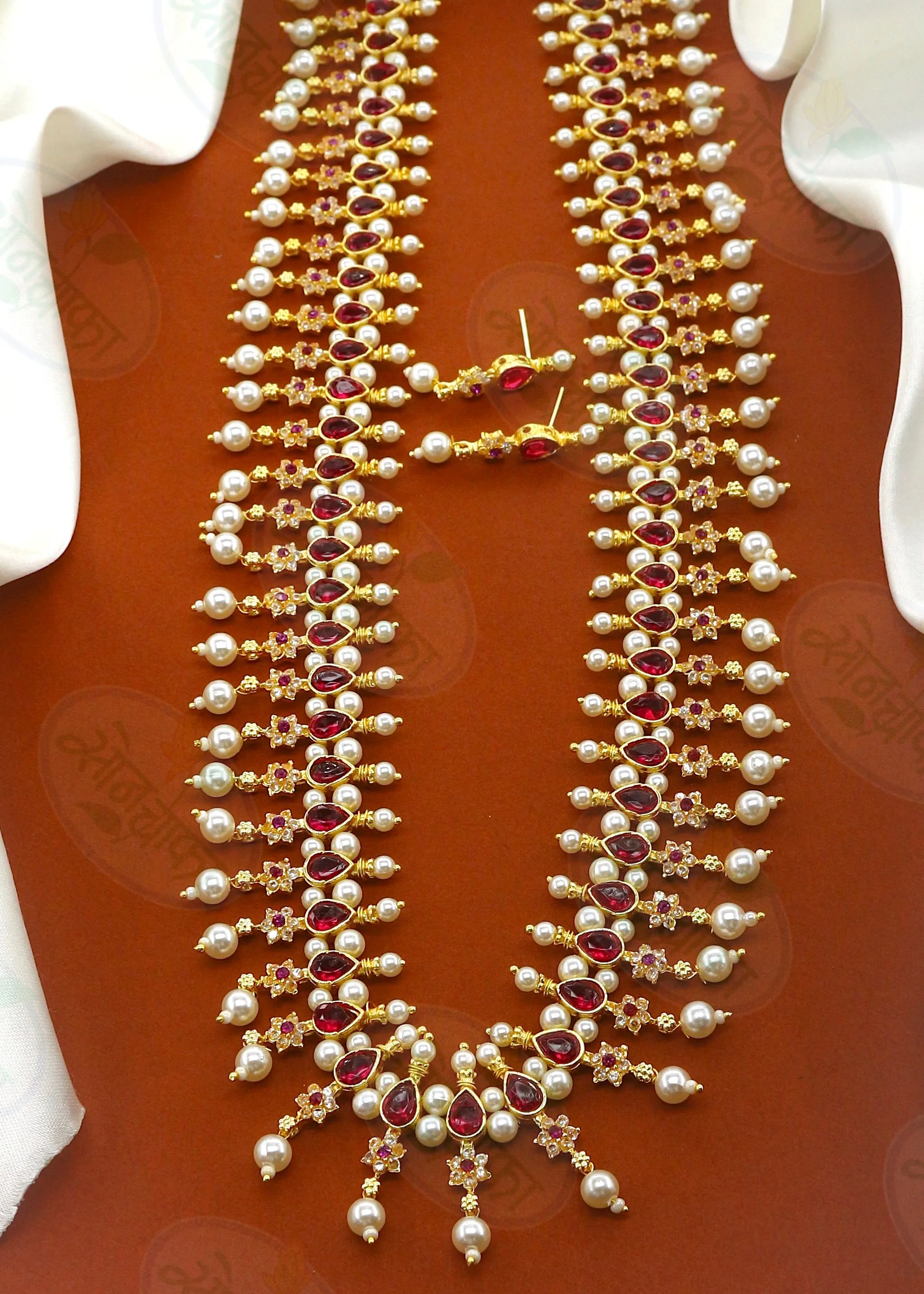 UNIQUE DESIGNER NECKLACE - Image 3