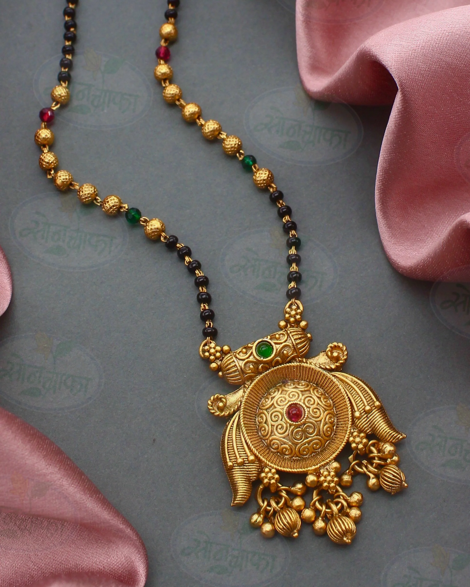 IMPRESSIVE RAJWADI MANGALSUTRA