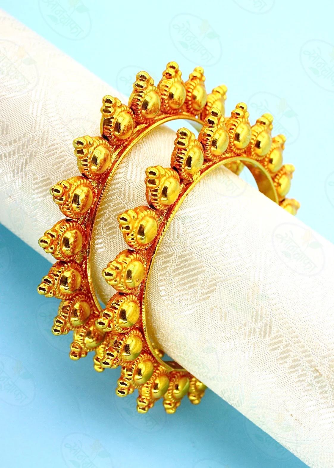 INTICING MATTE FINISH BANGLES