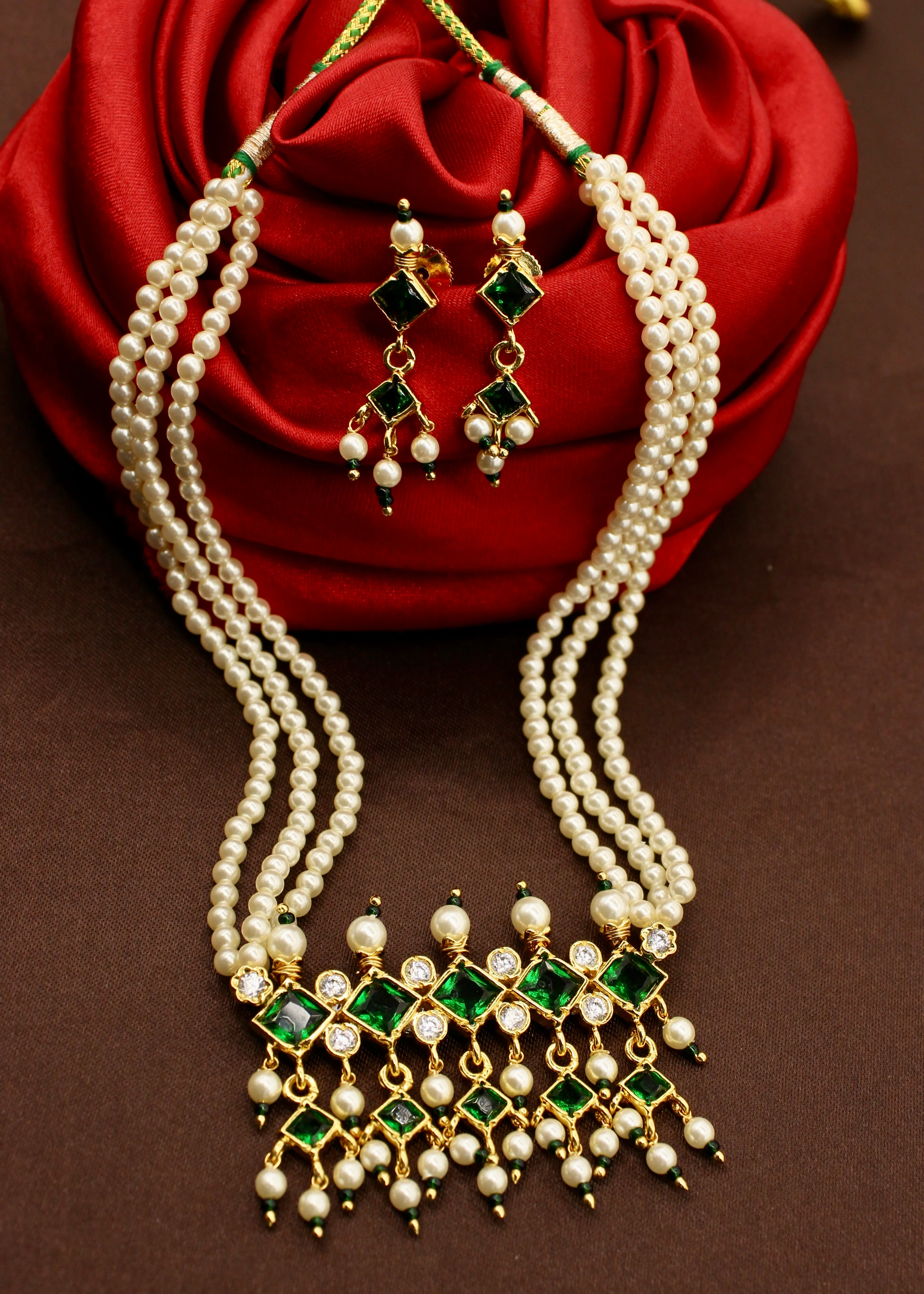 DECOROUS MOTI NECKLACE - Image 8