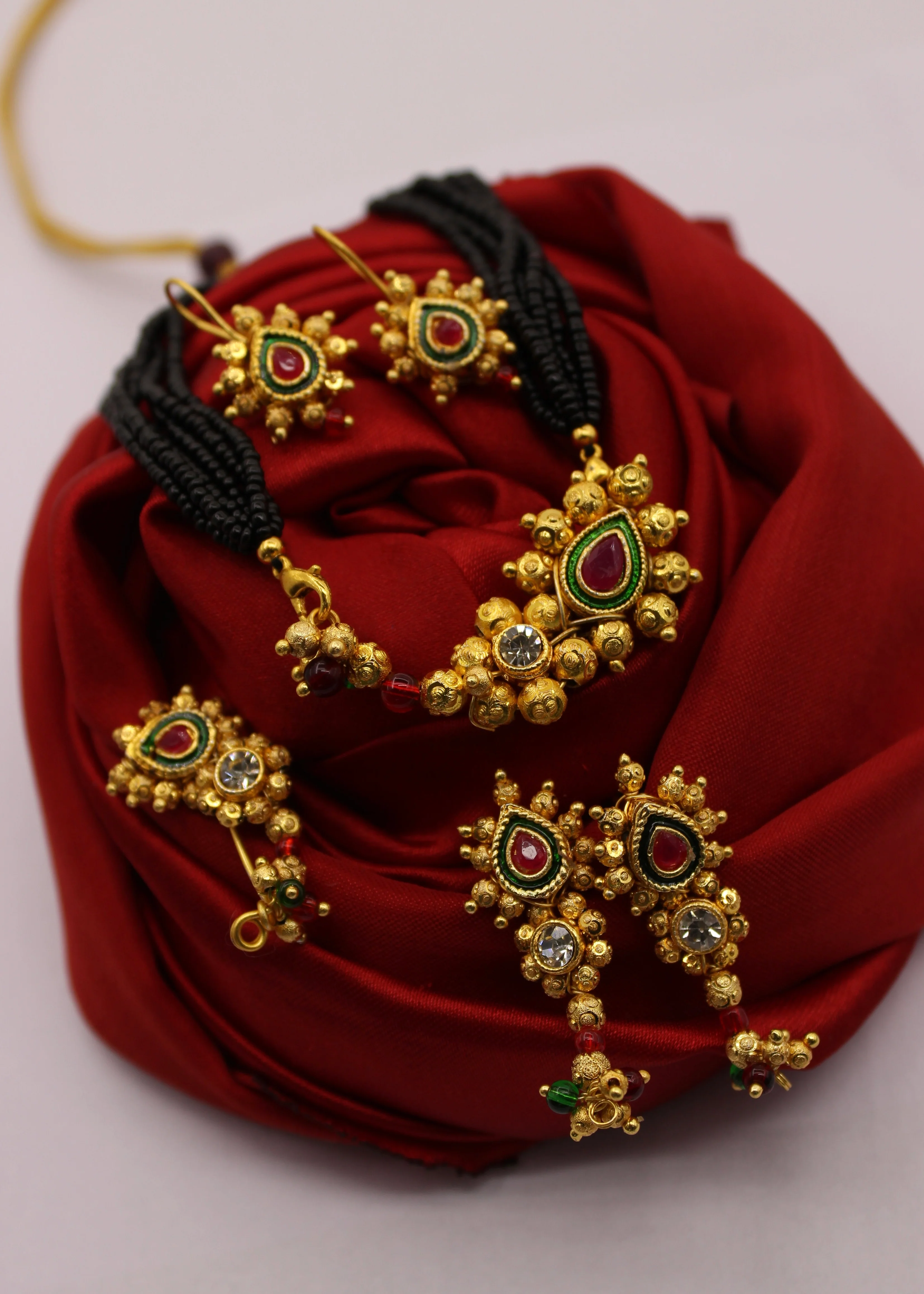 (NAVRATRI SPECIAL) BEAUTIFUL NATH DESIGN COMBO SET
