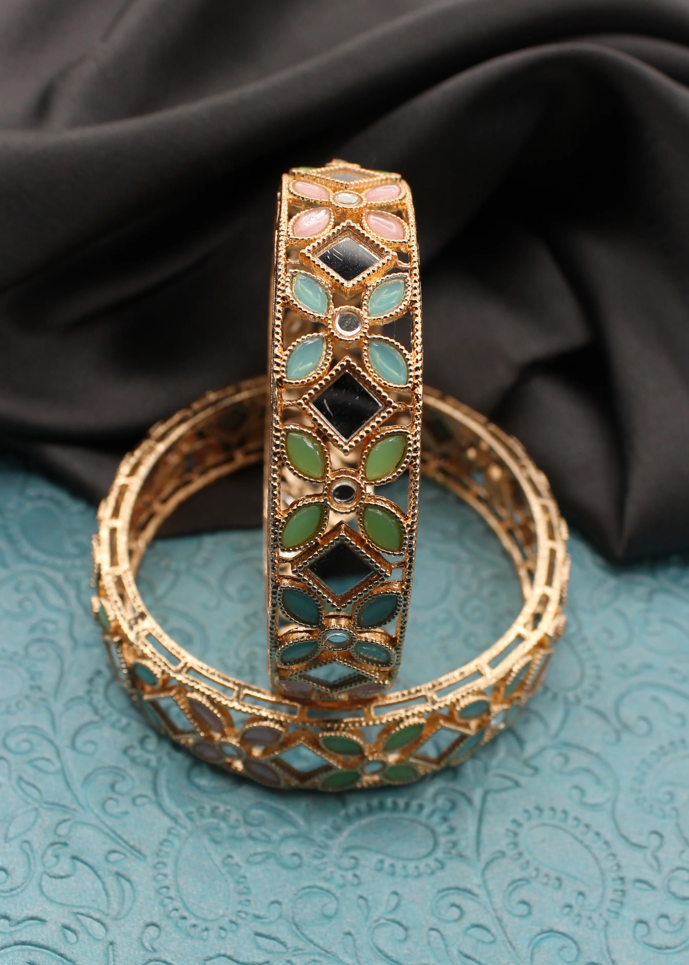 DAINTY FLORET ANTIQUE BANGLES - Image 3