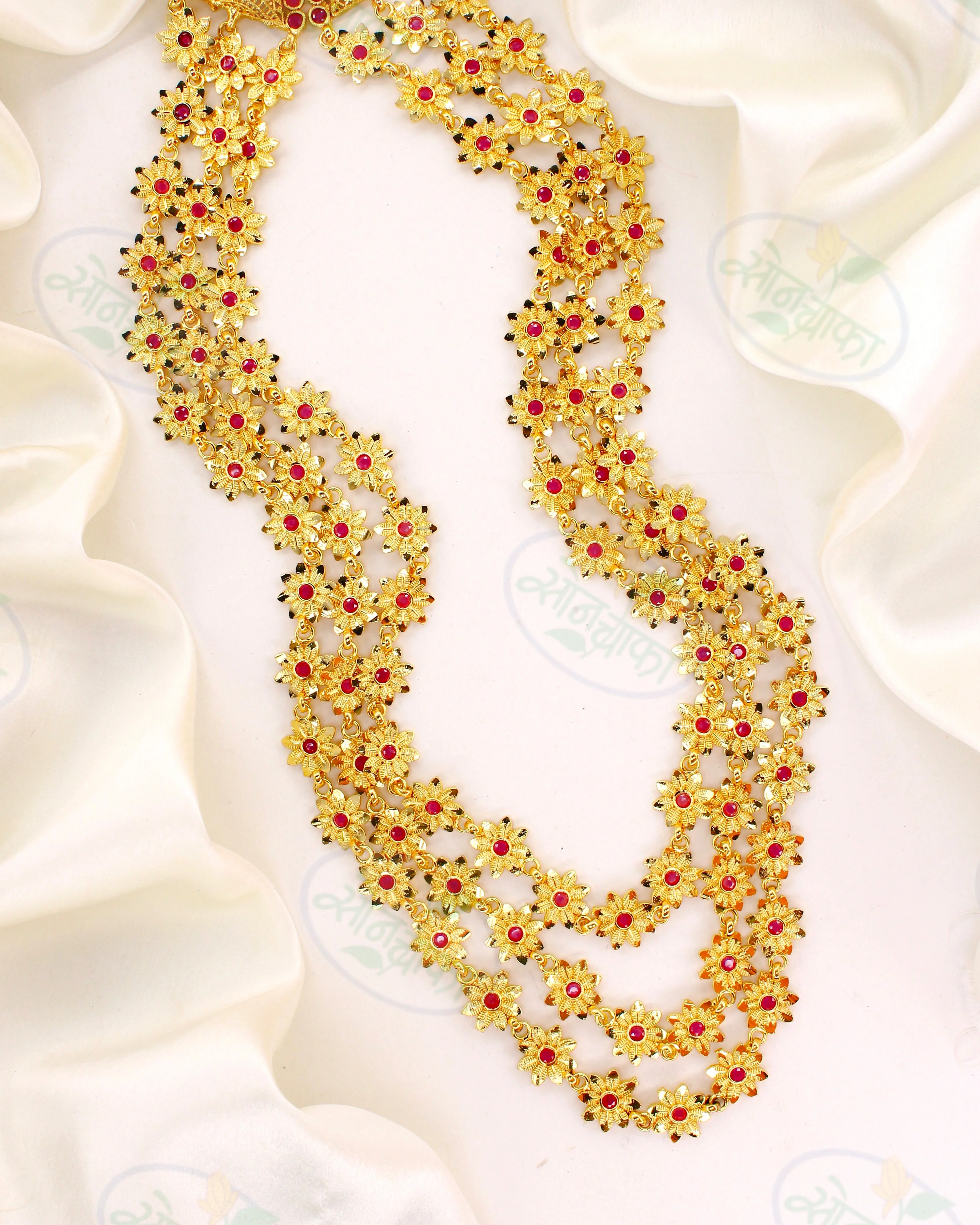 TRADITIONAL GOLD PLATED NECKLACE