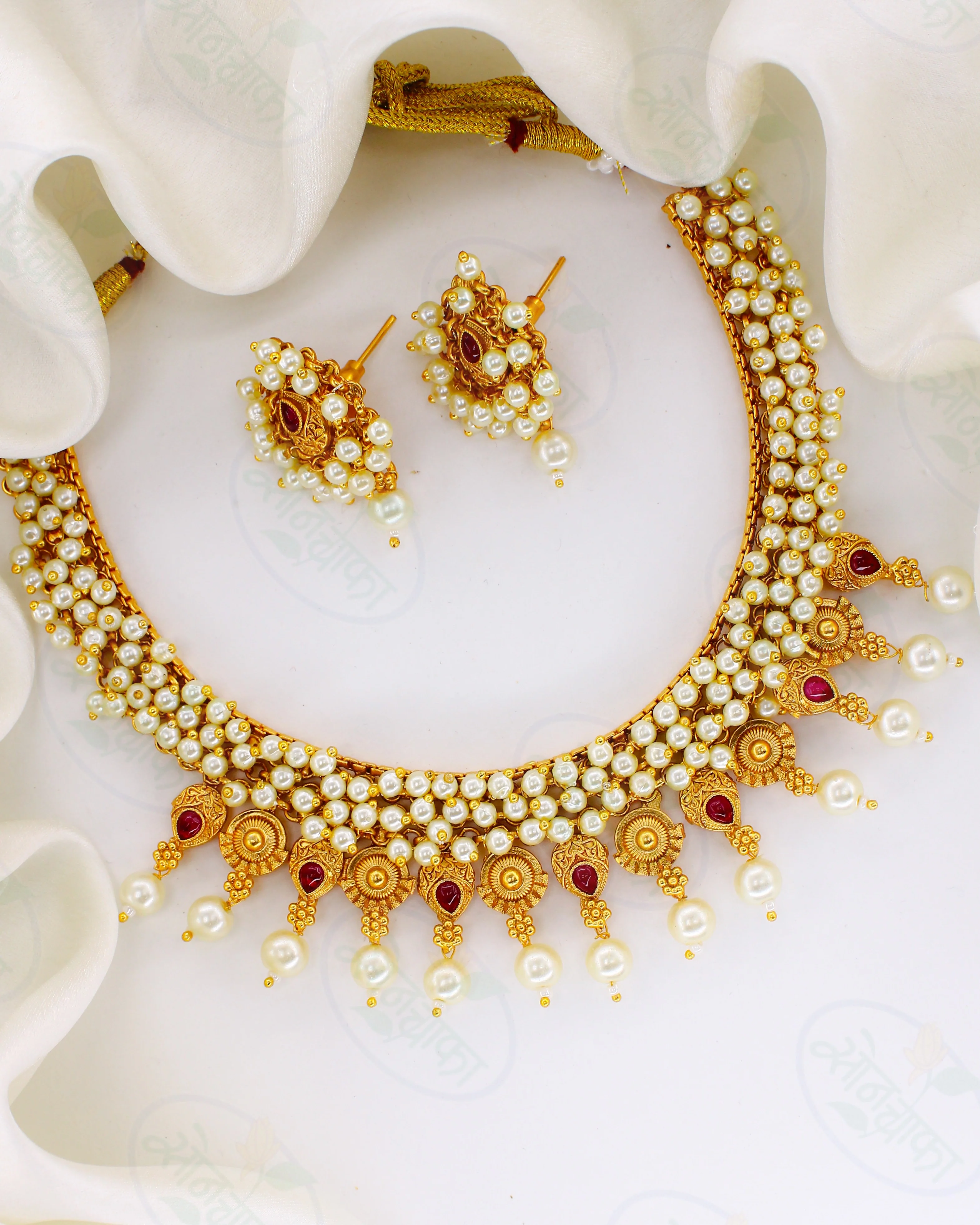 ENCHANTED ALLURE PEARL NECKLACE - Image 11