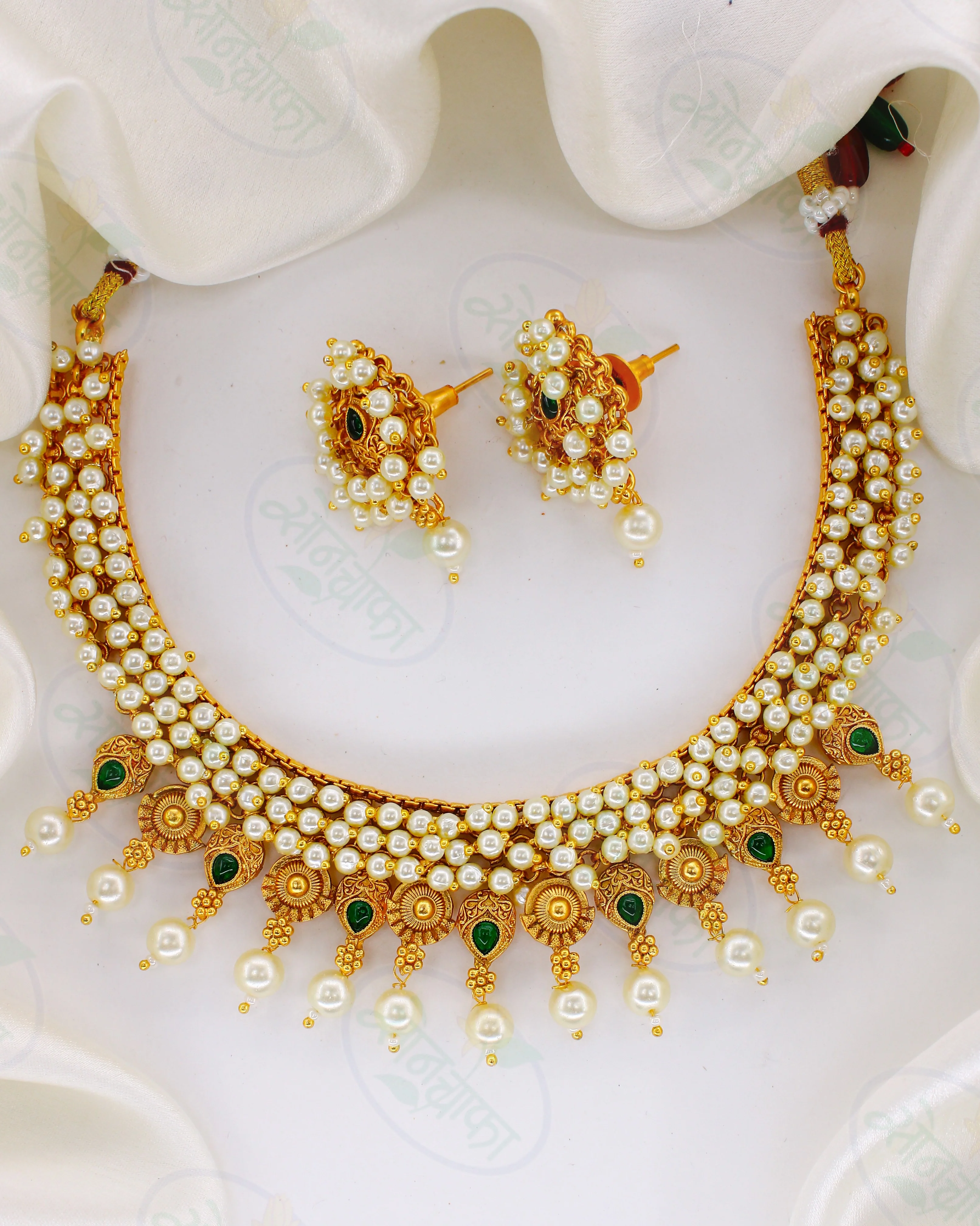 ENCHANTED ALLURE PEARL NECKLACE - Image 6