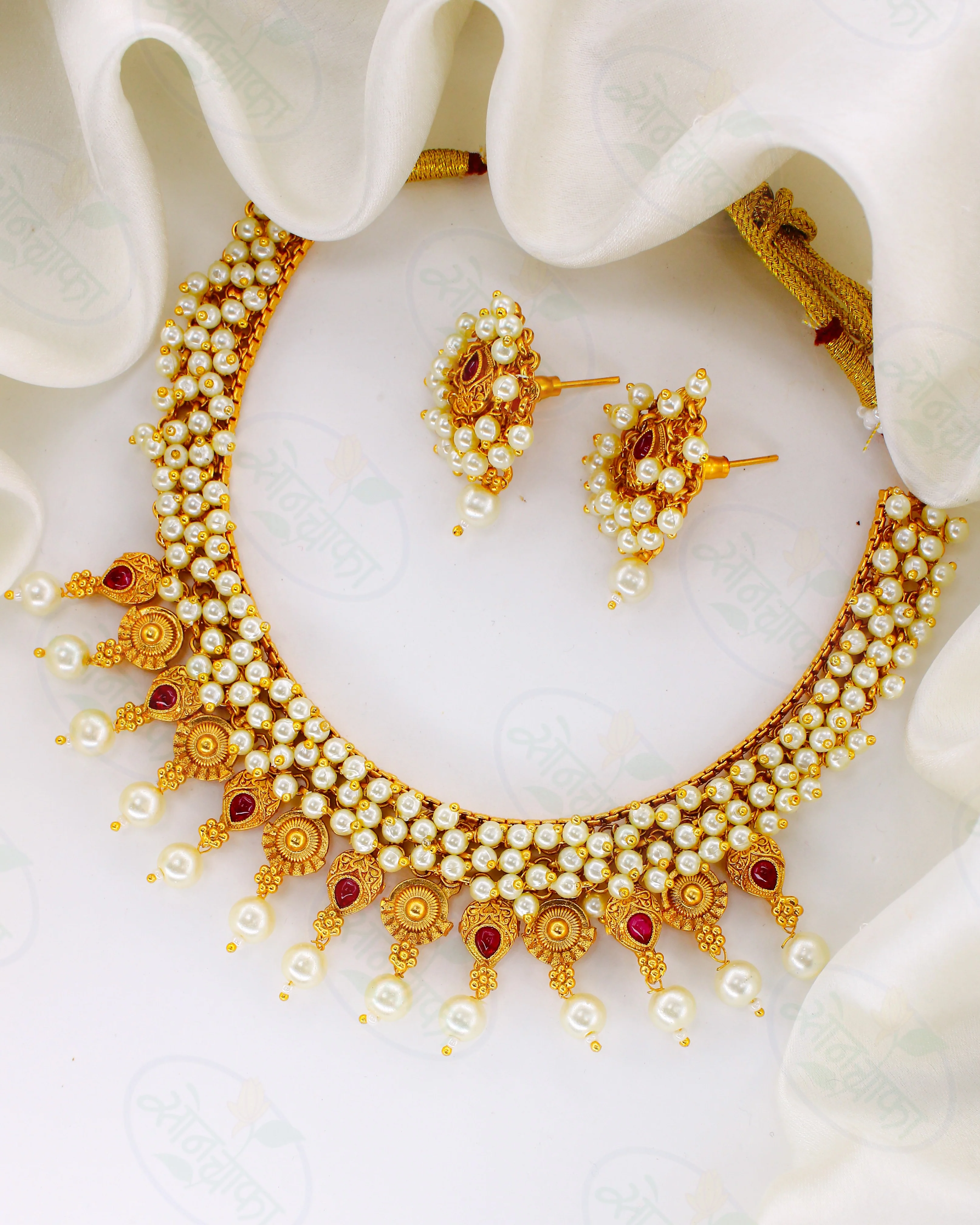 ENCHANTED ALLURE PEARL NECKLACE - Image 9
