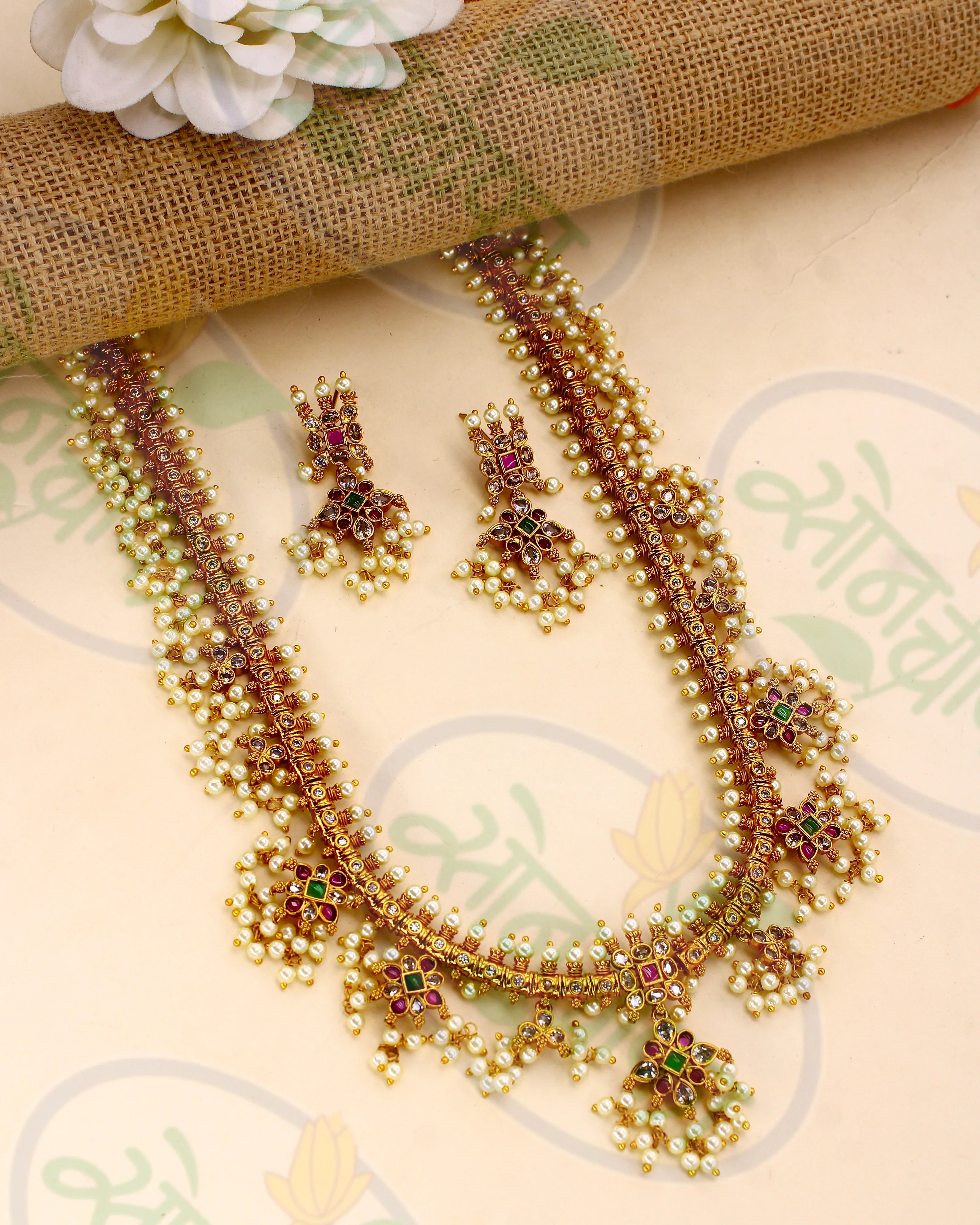 CLASSY RAJASI NECKLACE SET