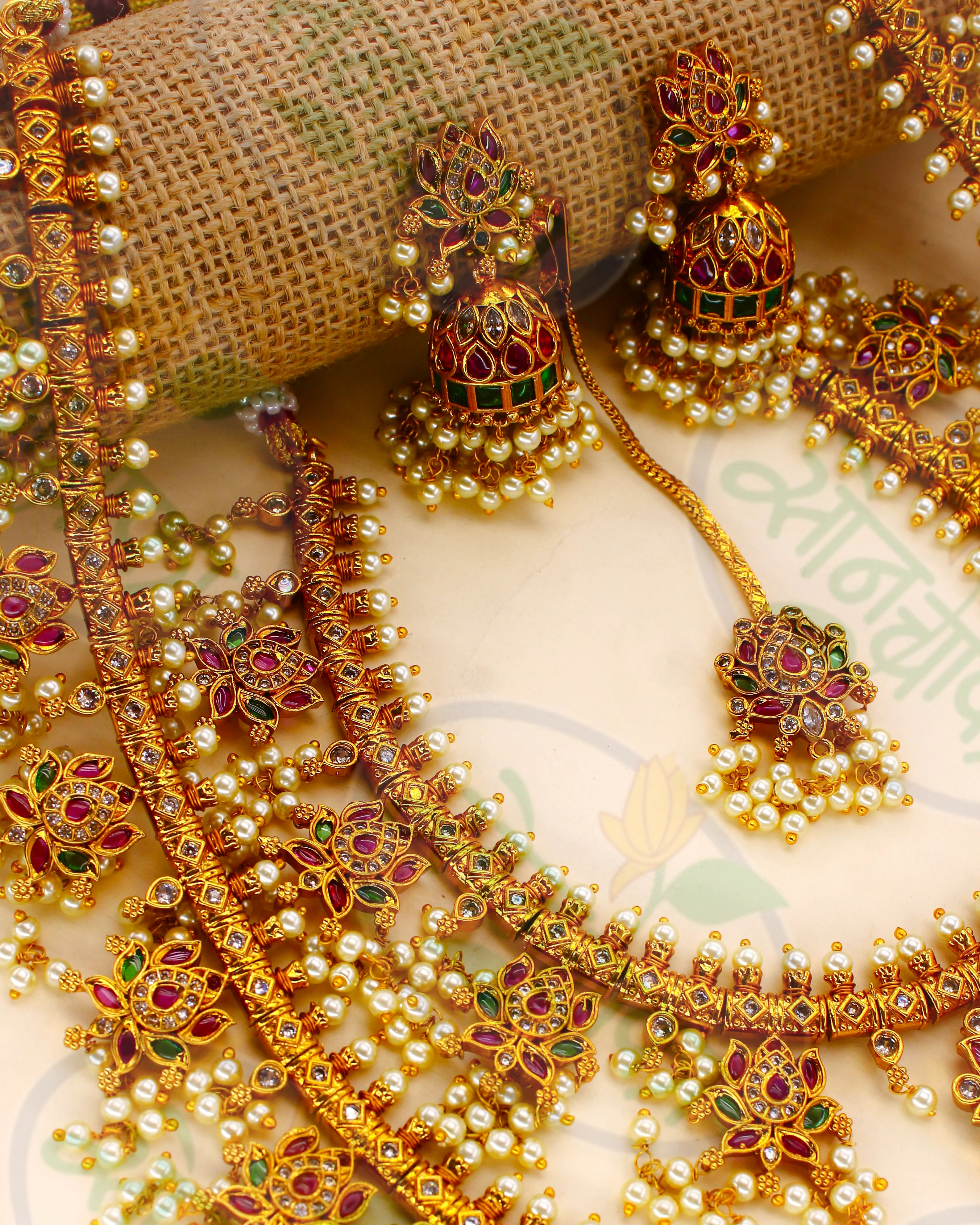 BRILLIANT RAJASI NECKLACE SET - Image 2