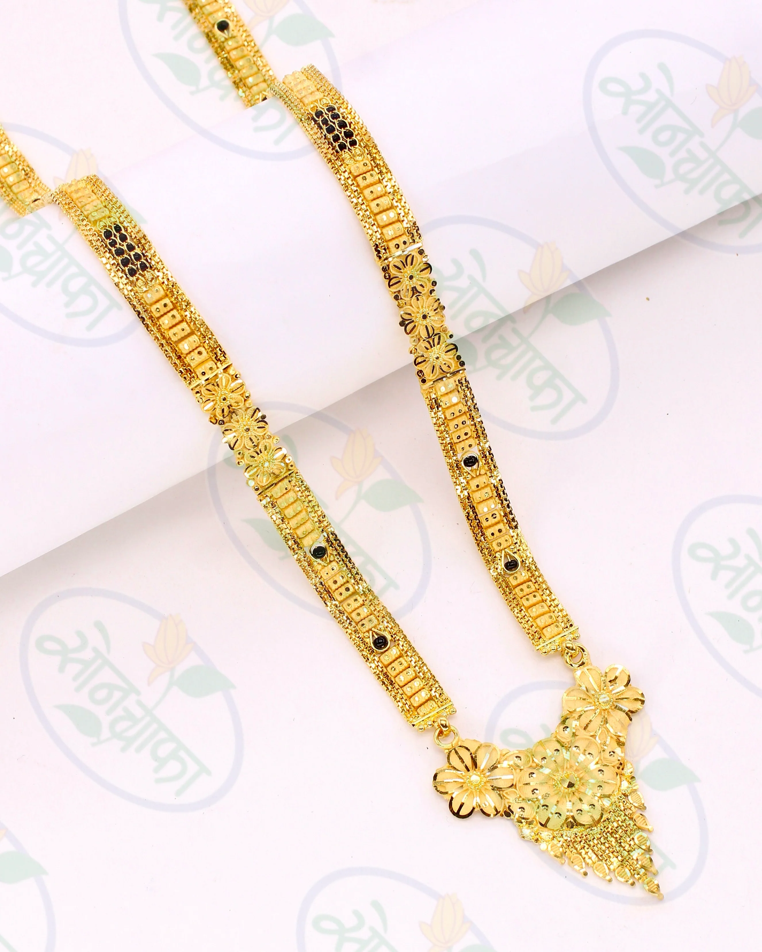 SPARKLING FLORAL DESIGNER MANGALSUTRA