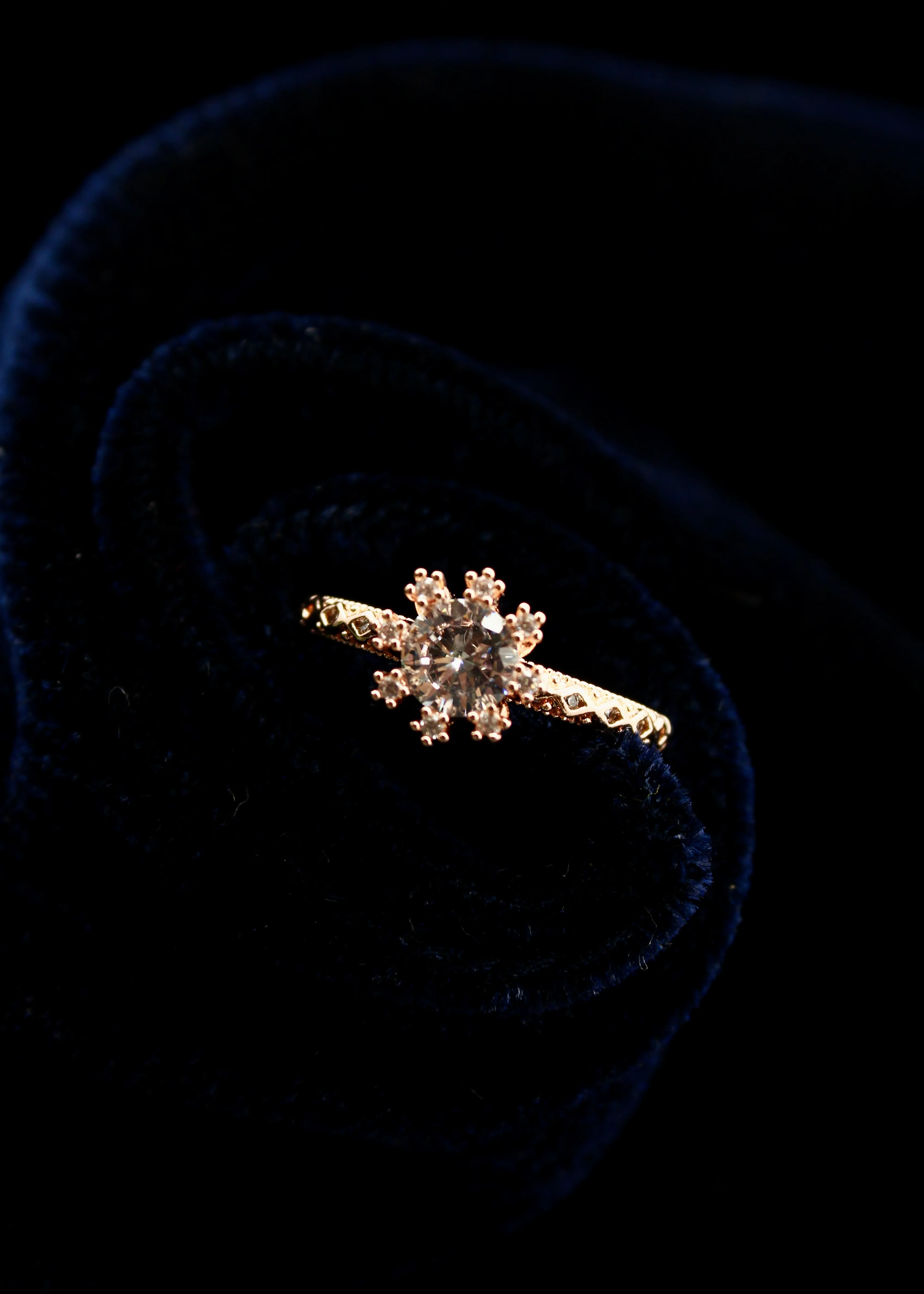 MODISH DIA FINGER RING - Image 6