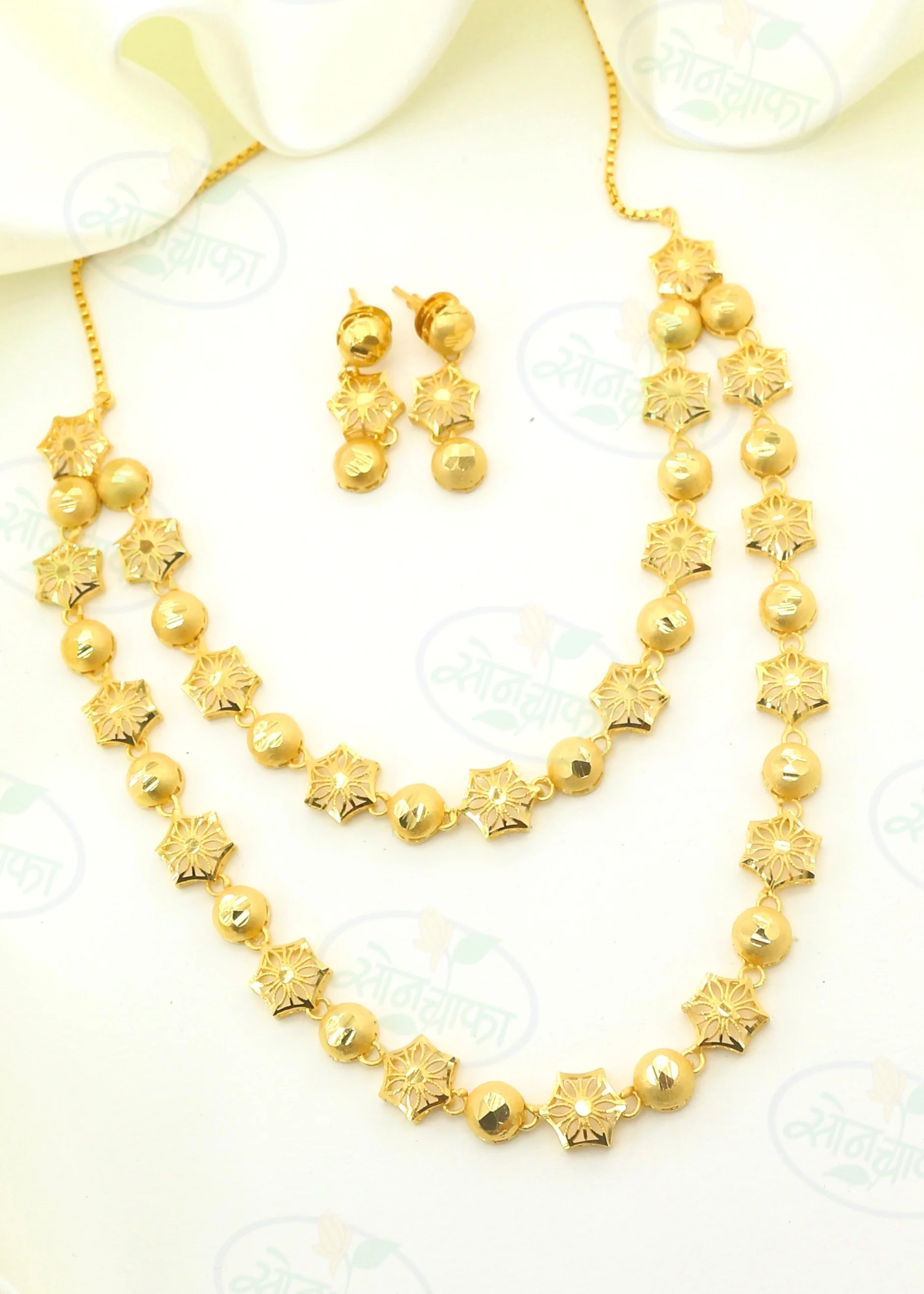 EXCLUSIVE DESIGNER NECKLACE