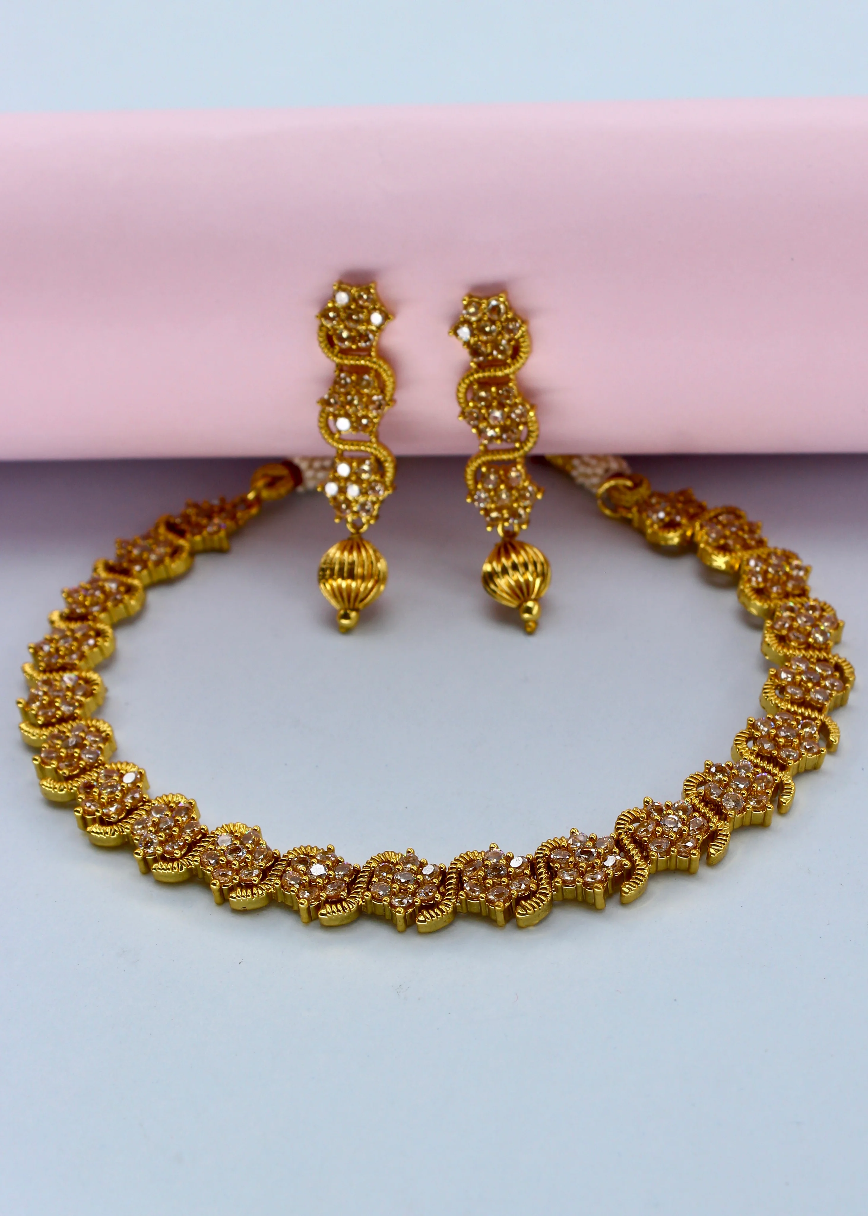 UNIQUE DESIGNER NECKLACE - Image 4