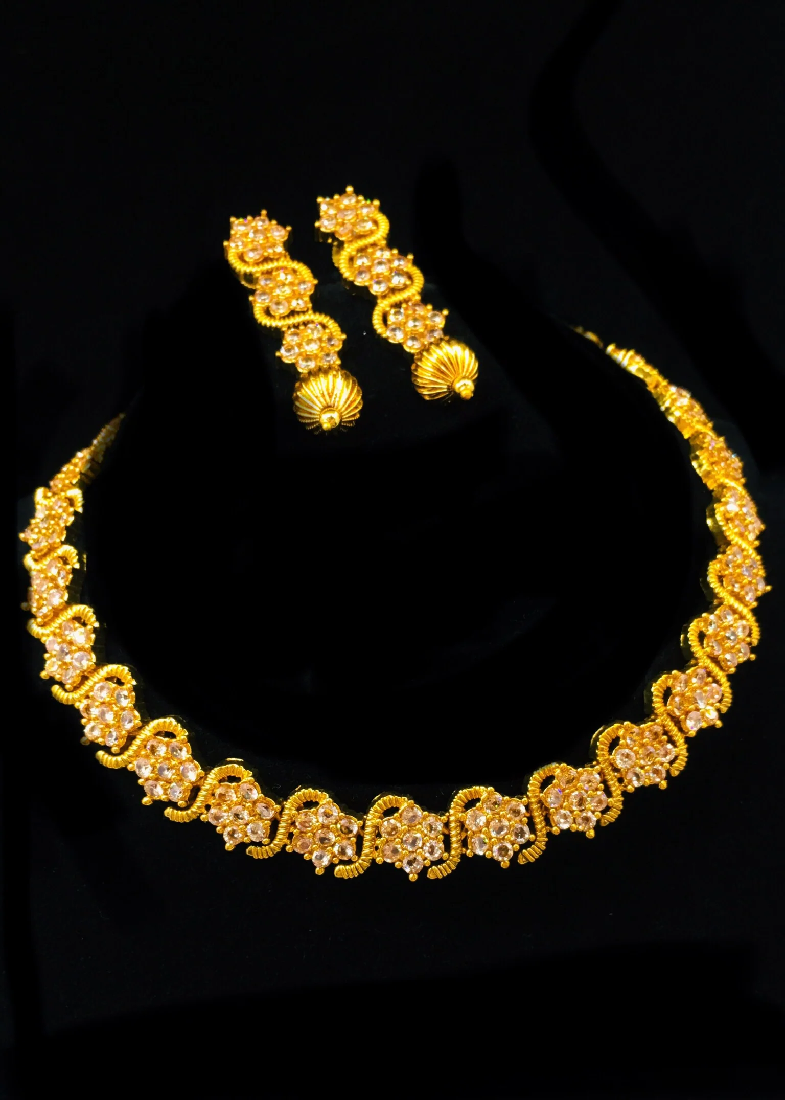 UNIQUE DESIGNER NECKLACE - Image 5