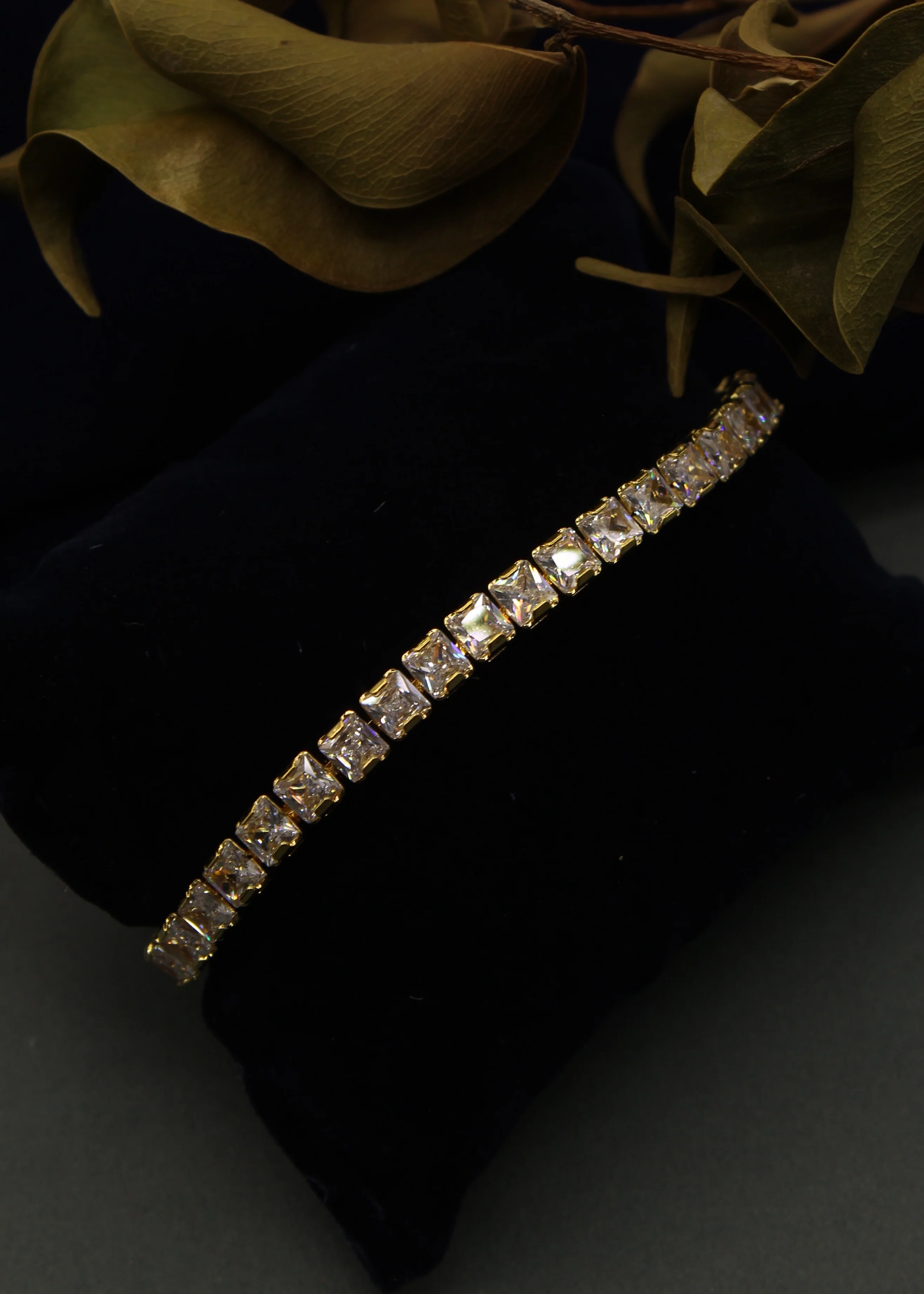 SQUARE DESIGNER BRACELET - Image 3