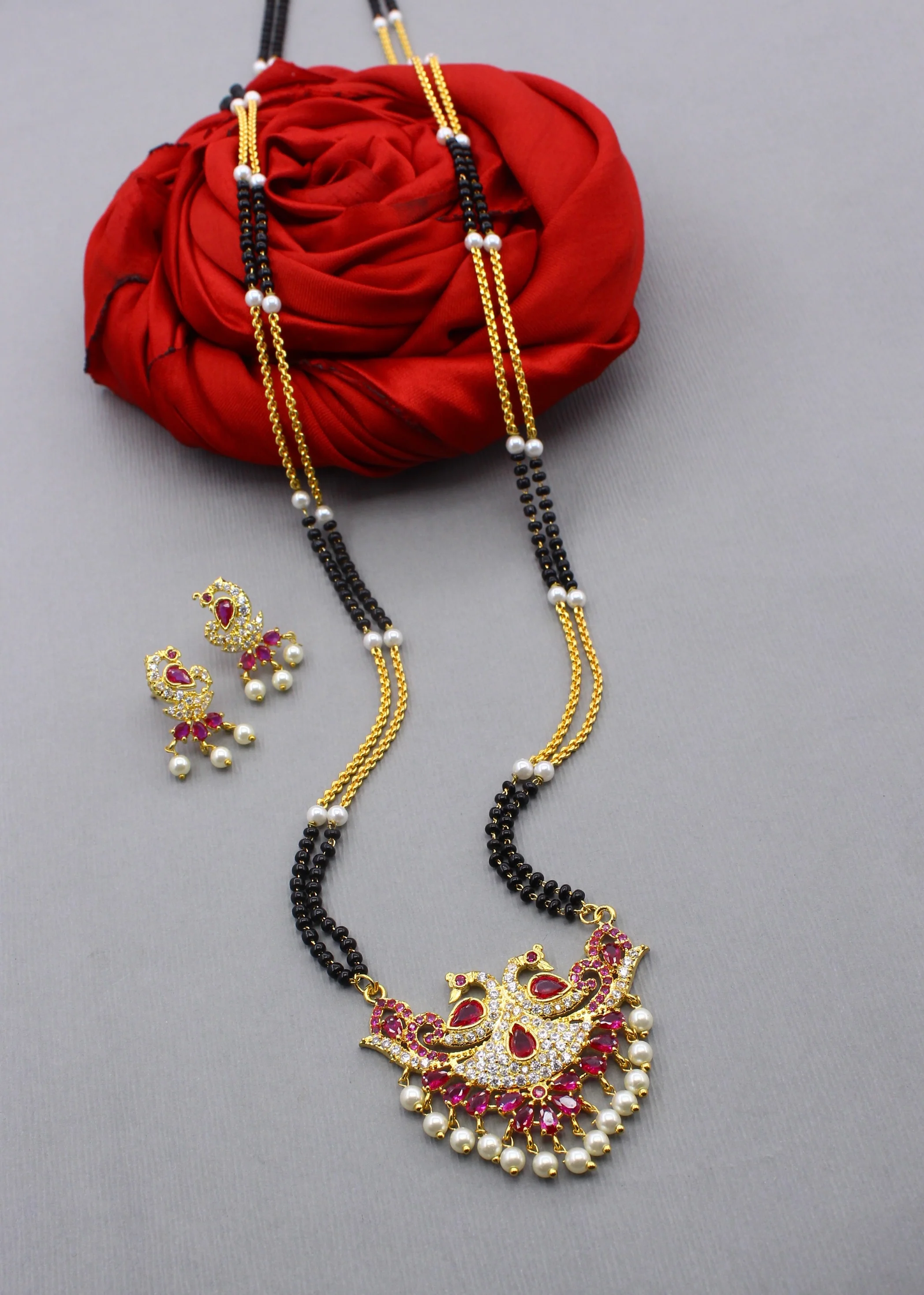 STRIKING PEACOCK MOTI MANGALSUTRA - Image 10