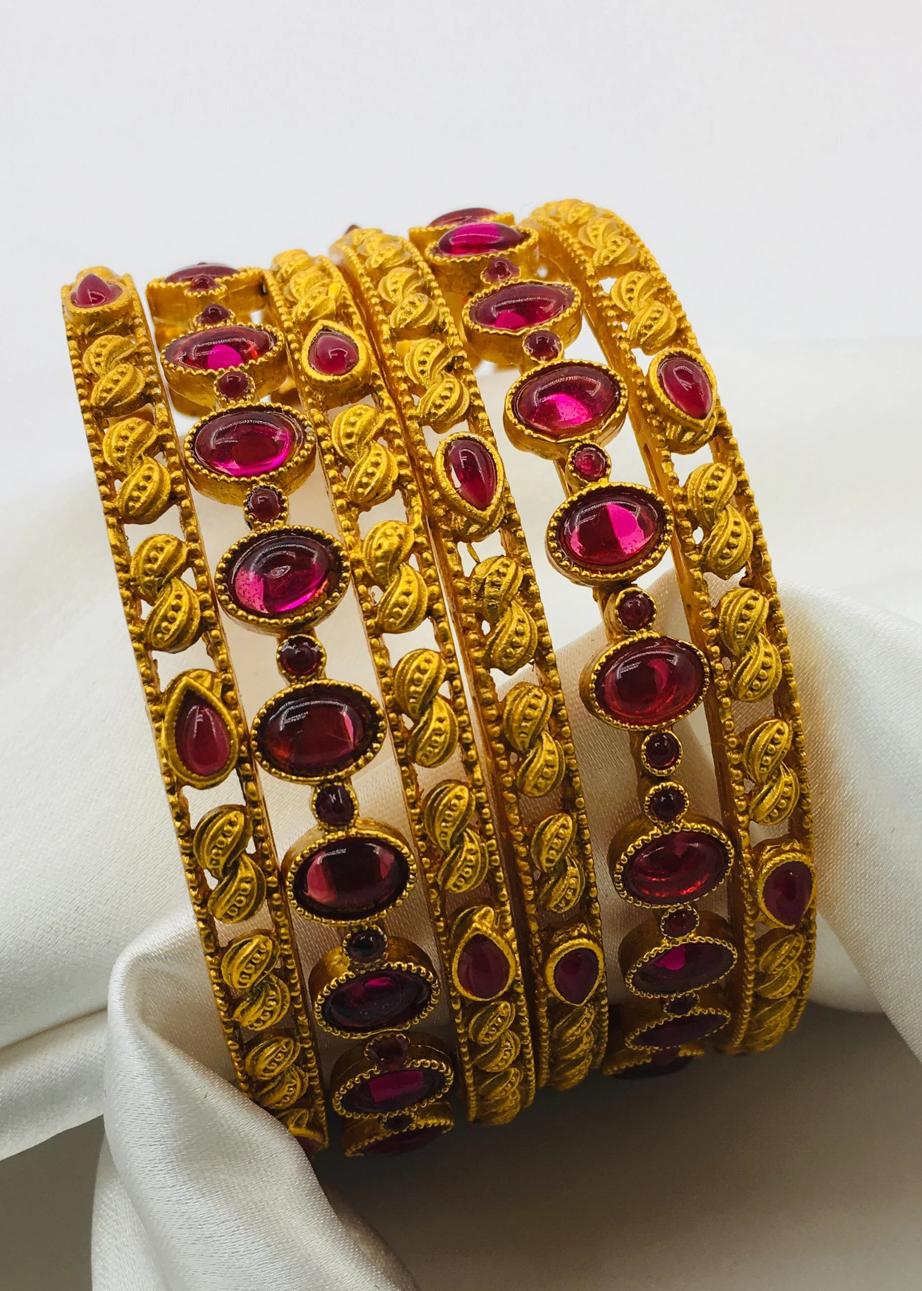 ELEGANT DESIGNER BANGLES - Image 2