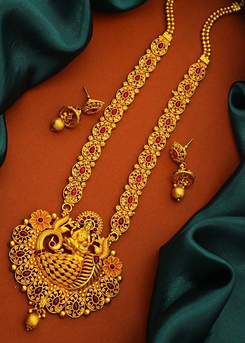 GORGEOUS PEACOCK DESIGNER NECKLACE - Image 4
