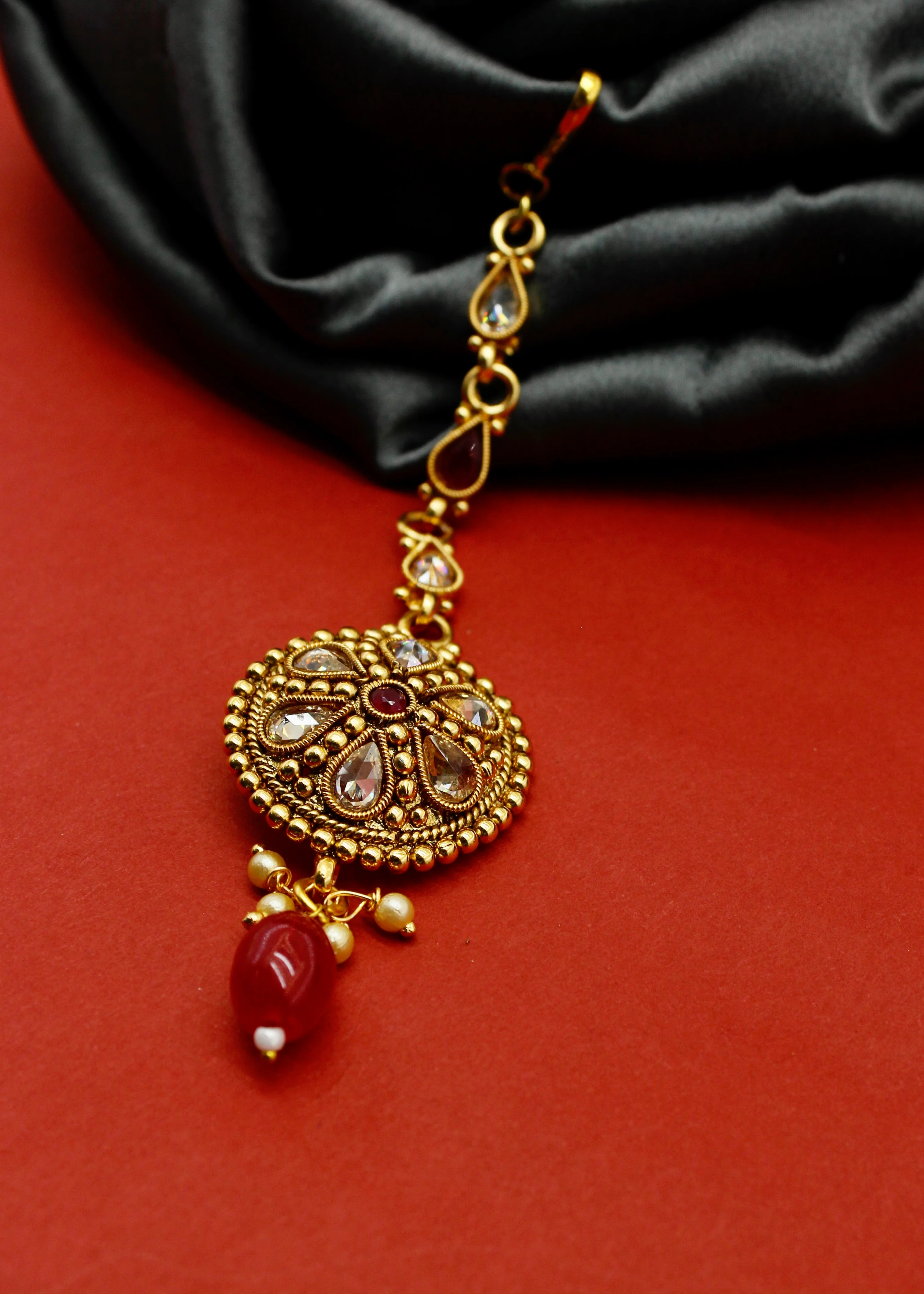 IMPRESSIVE ANTIQUE BINDI