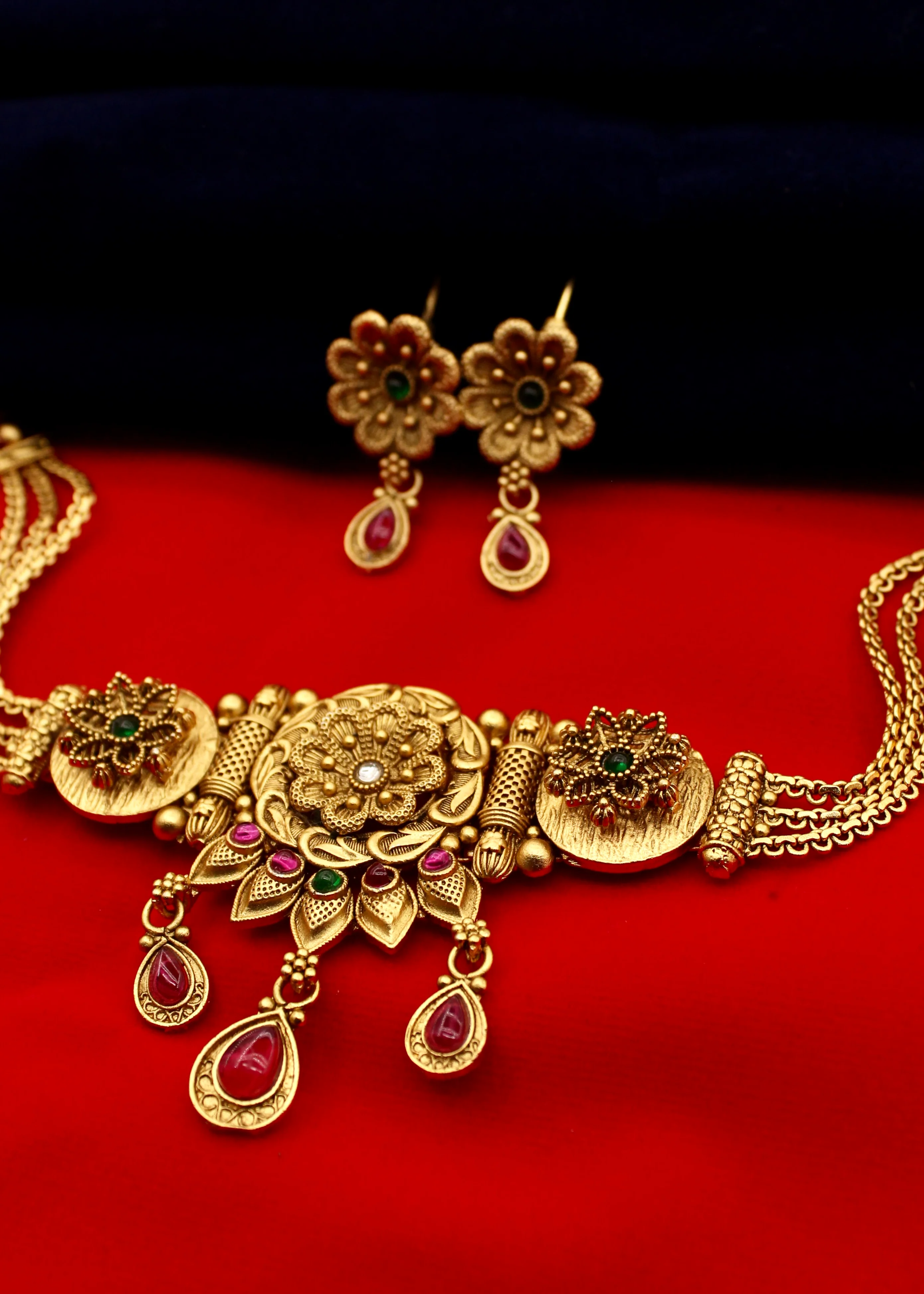 MAJESTIC FLOWERET RAJWADI CHOKER - Image 2