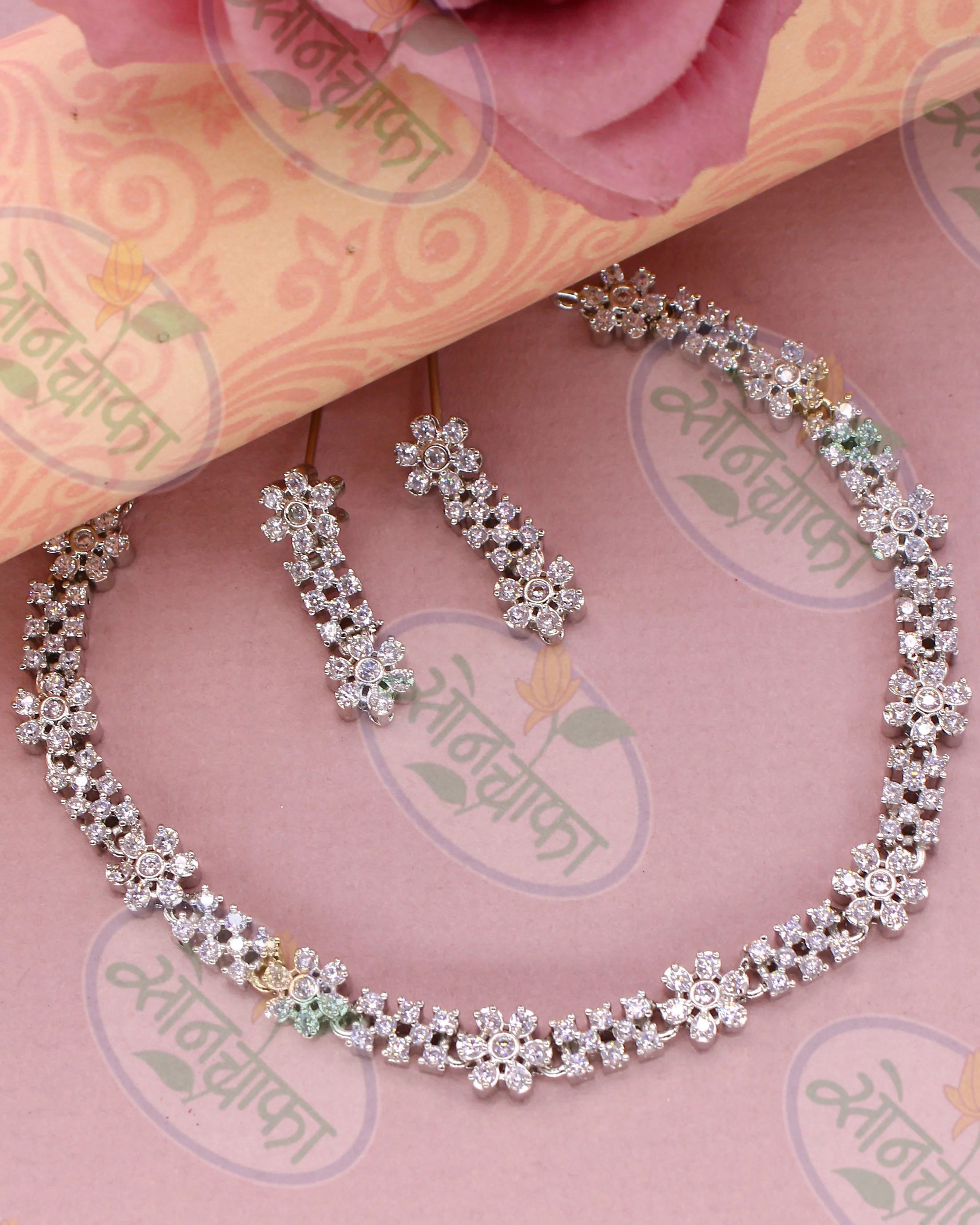 FLORAL FALL DIAMOND NECKLACE SET