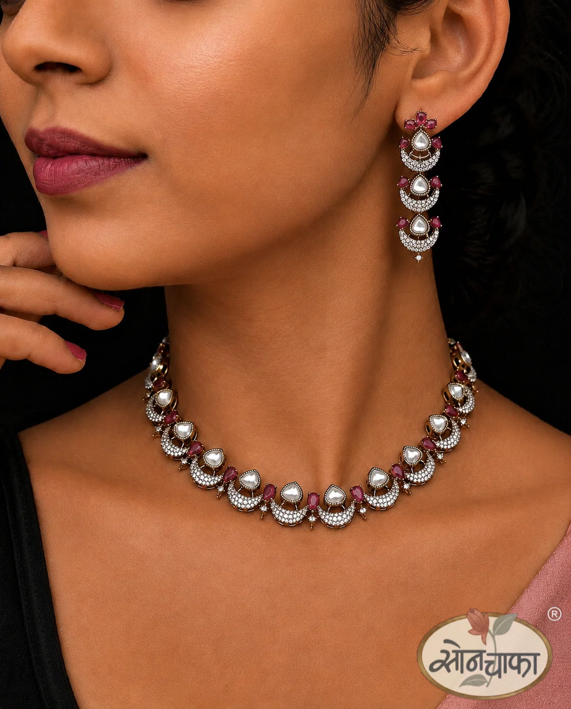 EMERALD  CHANDRIKA NECKLACE - Image 2