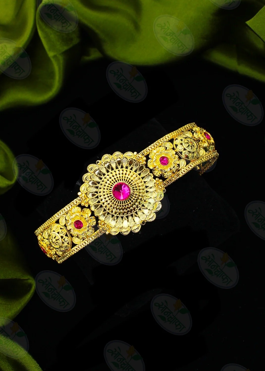 FLORAL GANESHA WAKI