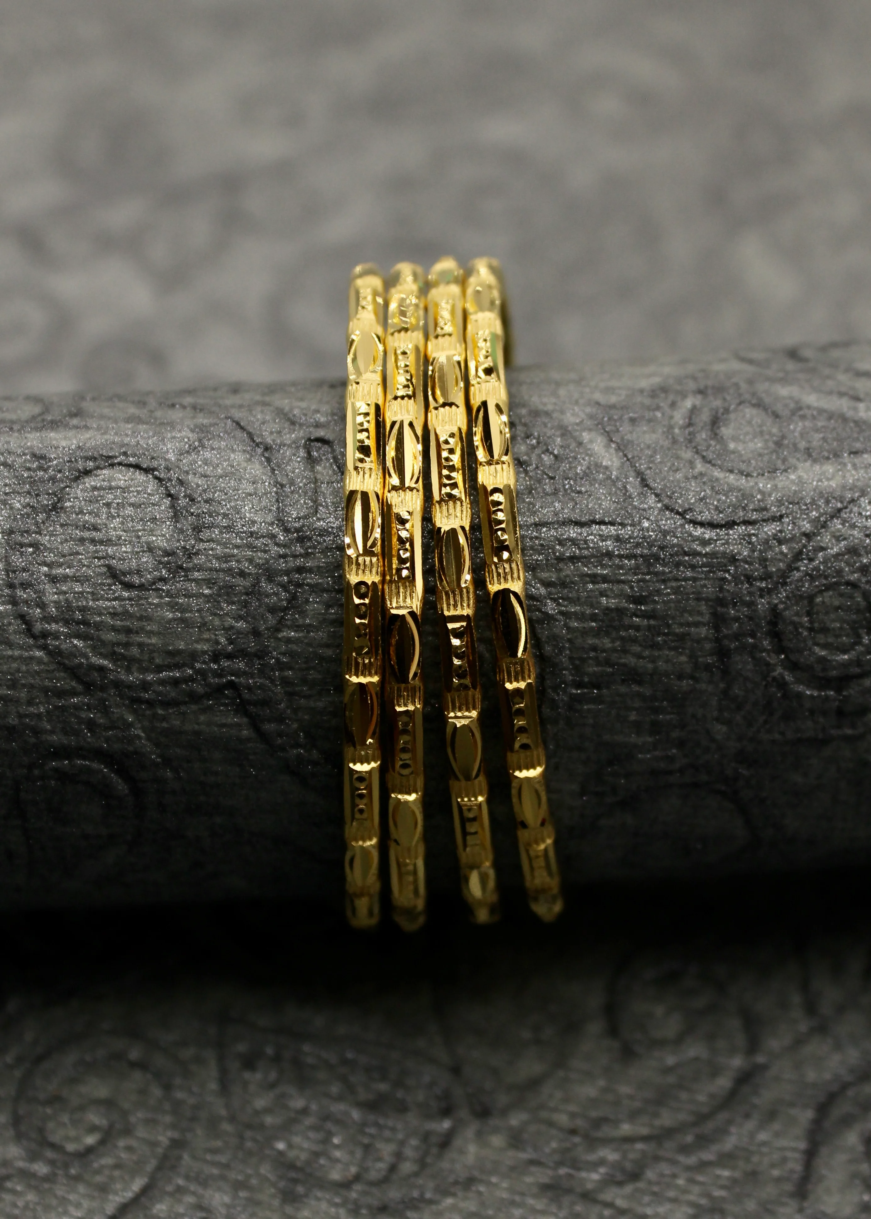 ELEGANT GOLDEN BANGLES - Image 3