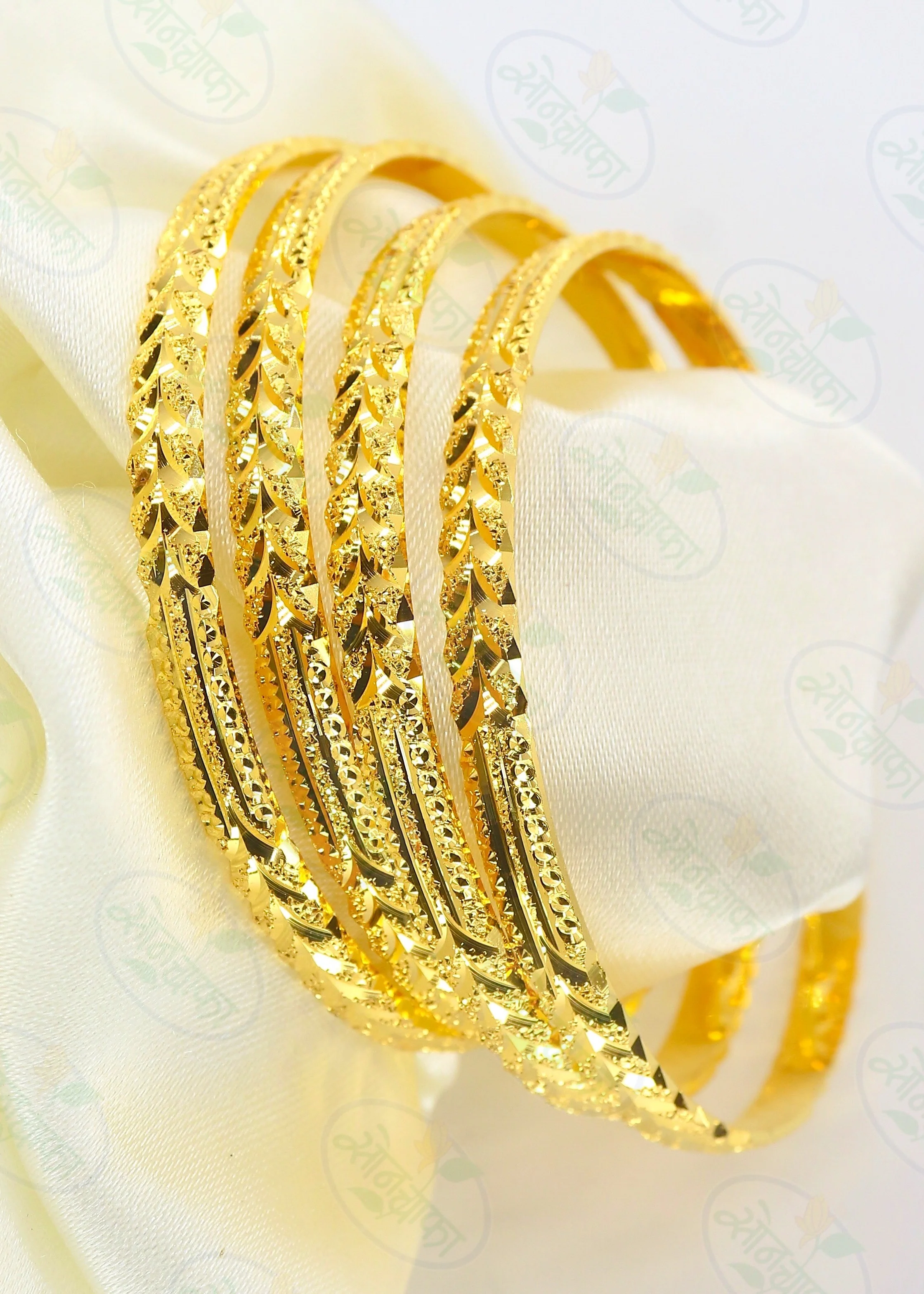 LEAF DESIGNER GOLDEN BANGLES - Image 3