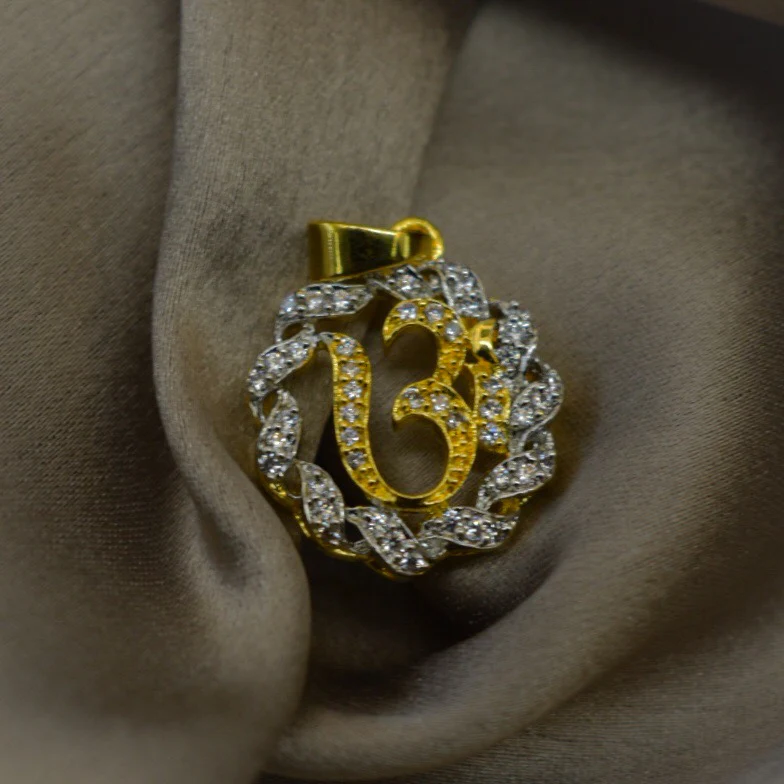 FANCY OM PENDANT - Image 2
