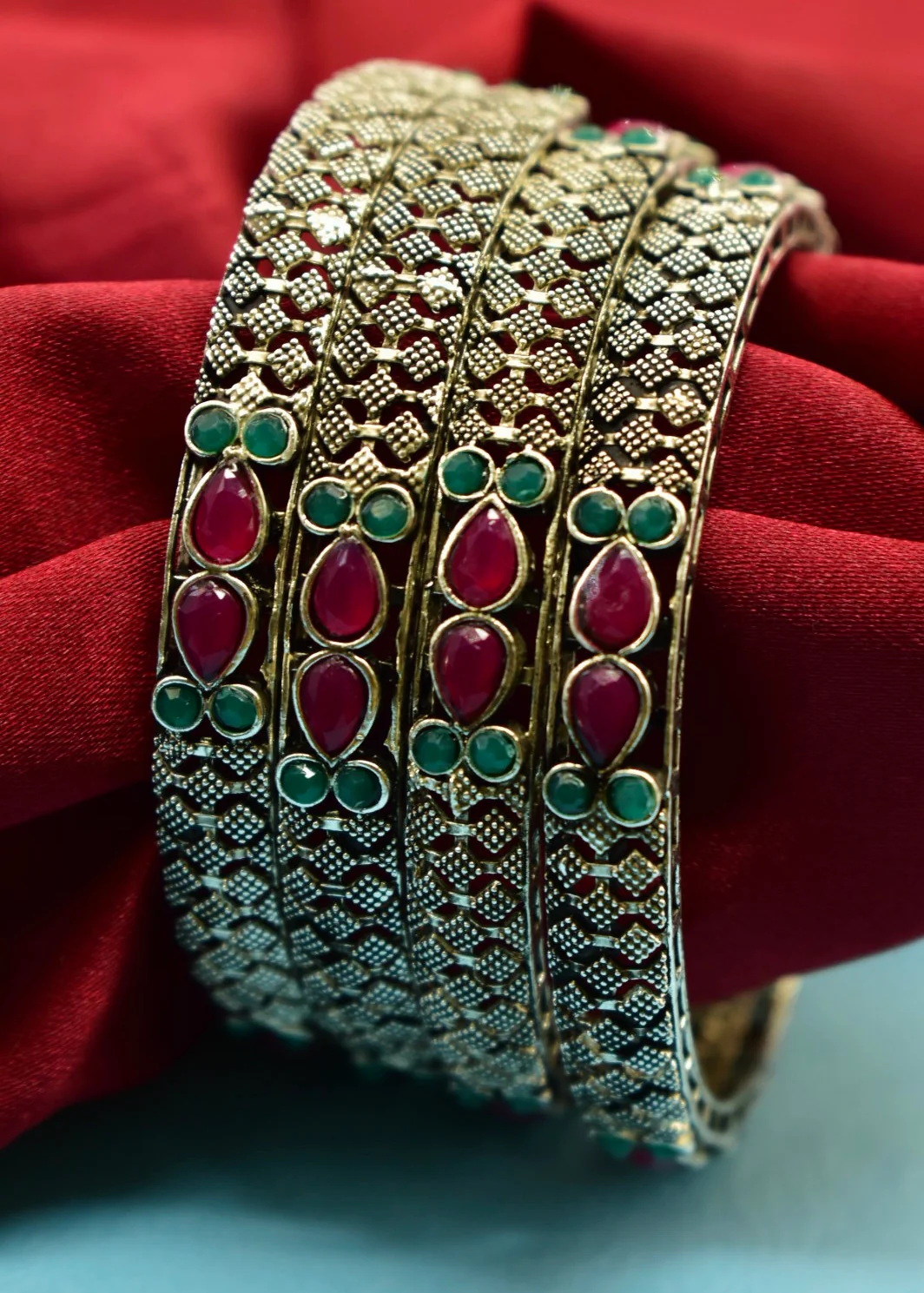 SPLENDID OXIDISED BANGLES - Image 2