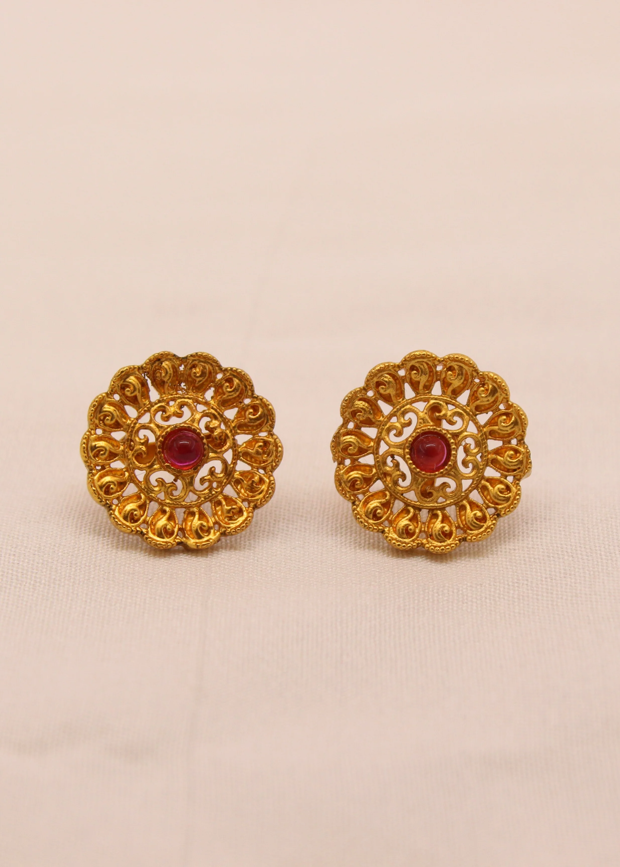 MATTE FINISH CIRCLE STUDS - Image 6