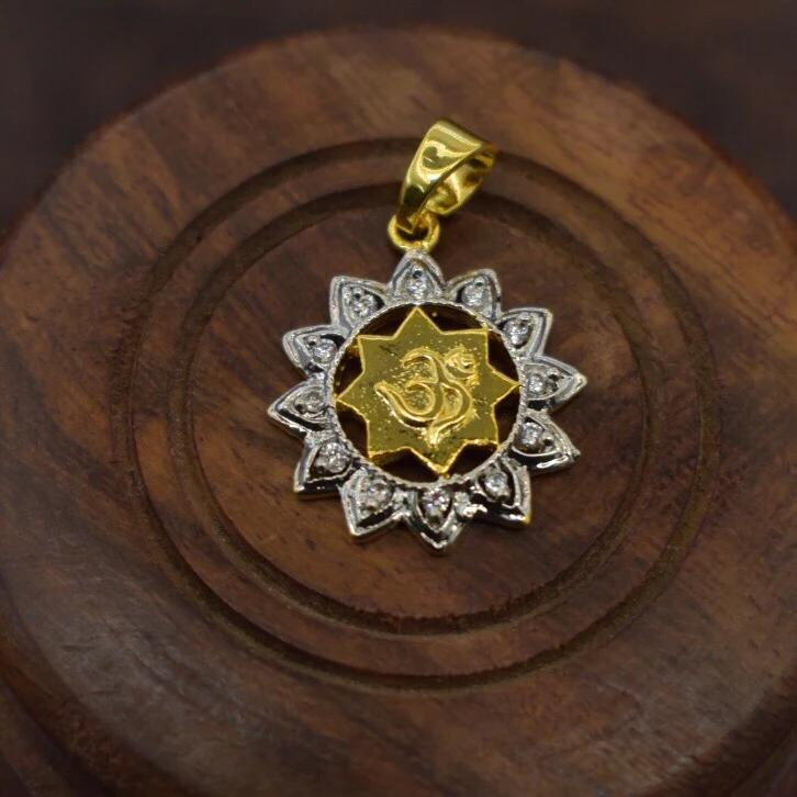 STAR DESIGN DIA PENDANT - Image 8