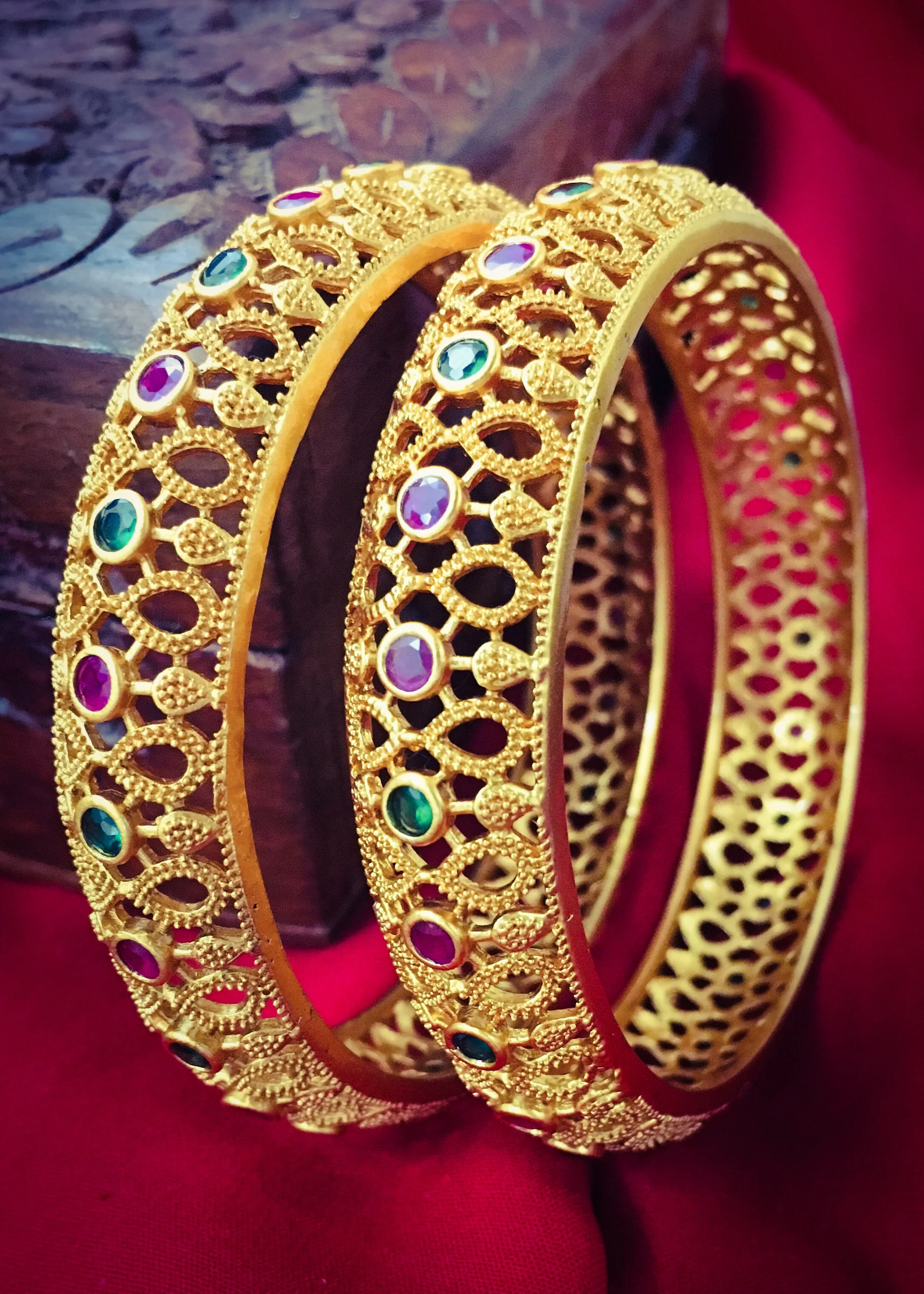SIMPLE MATTE FINISH BANGLES - Image 4