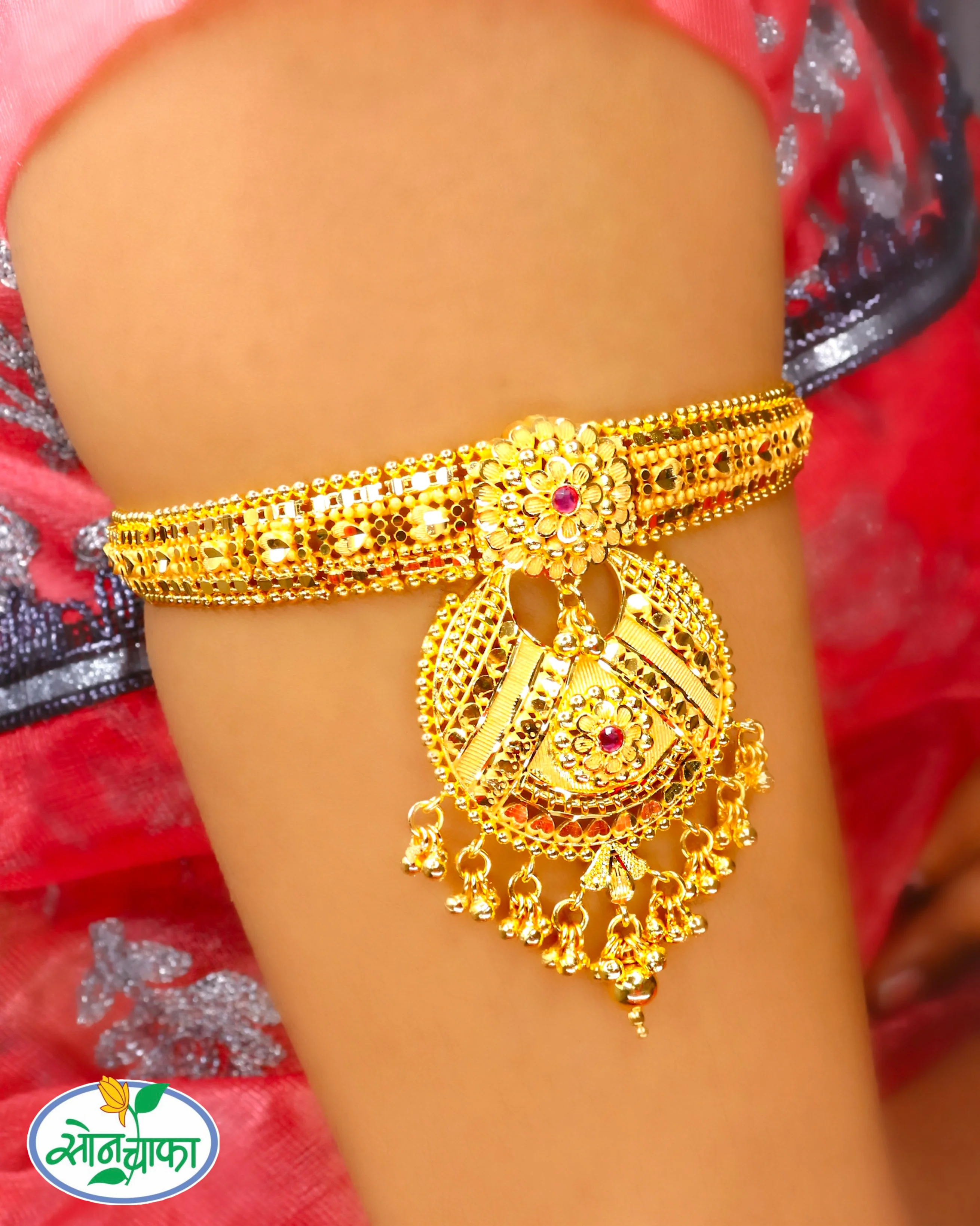 MAGNIFICENT GOLD PLATED WAKI