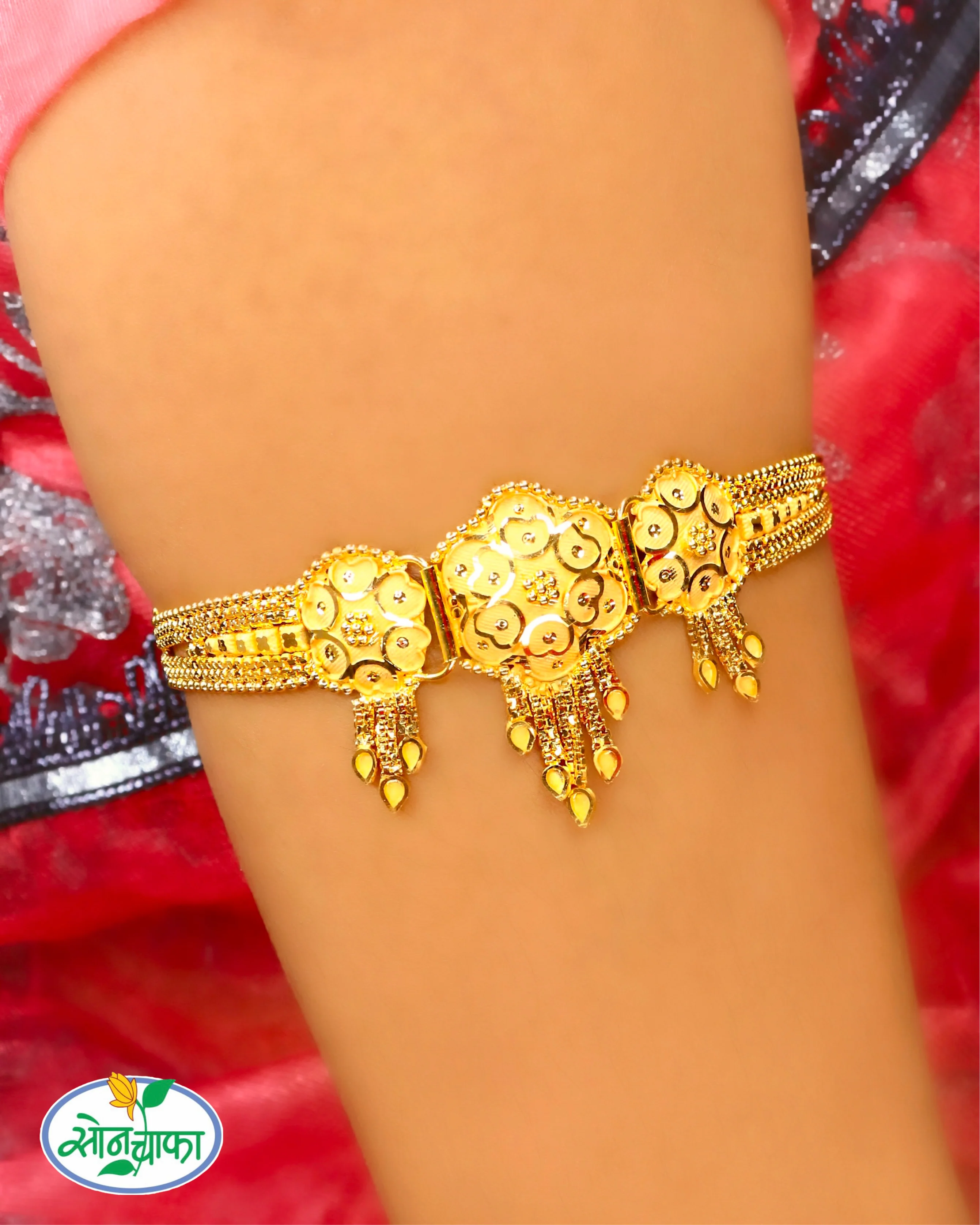 IMPRESSIVE GOLD PLATED WAKI