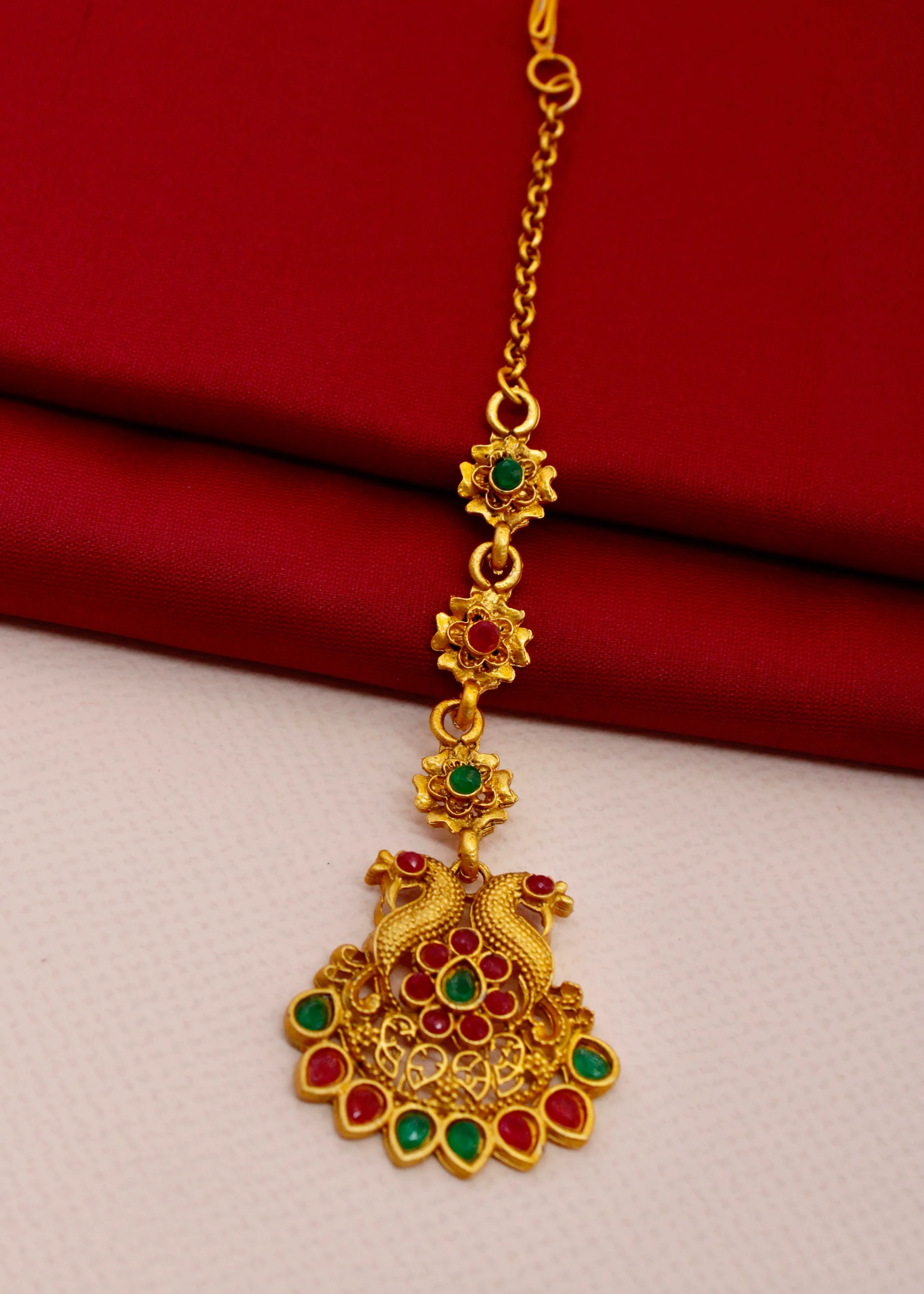 ALLURING PEACOCK BINDI - Image 2