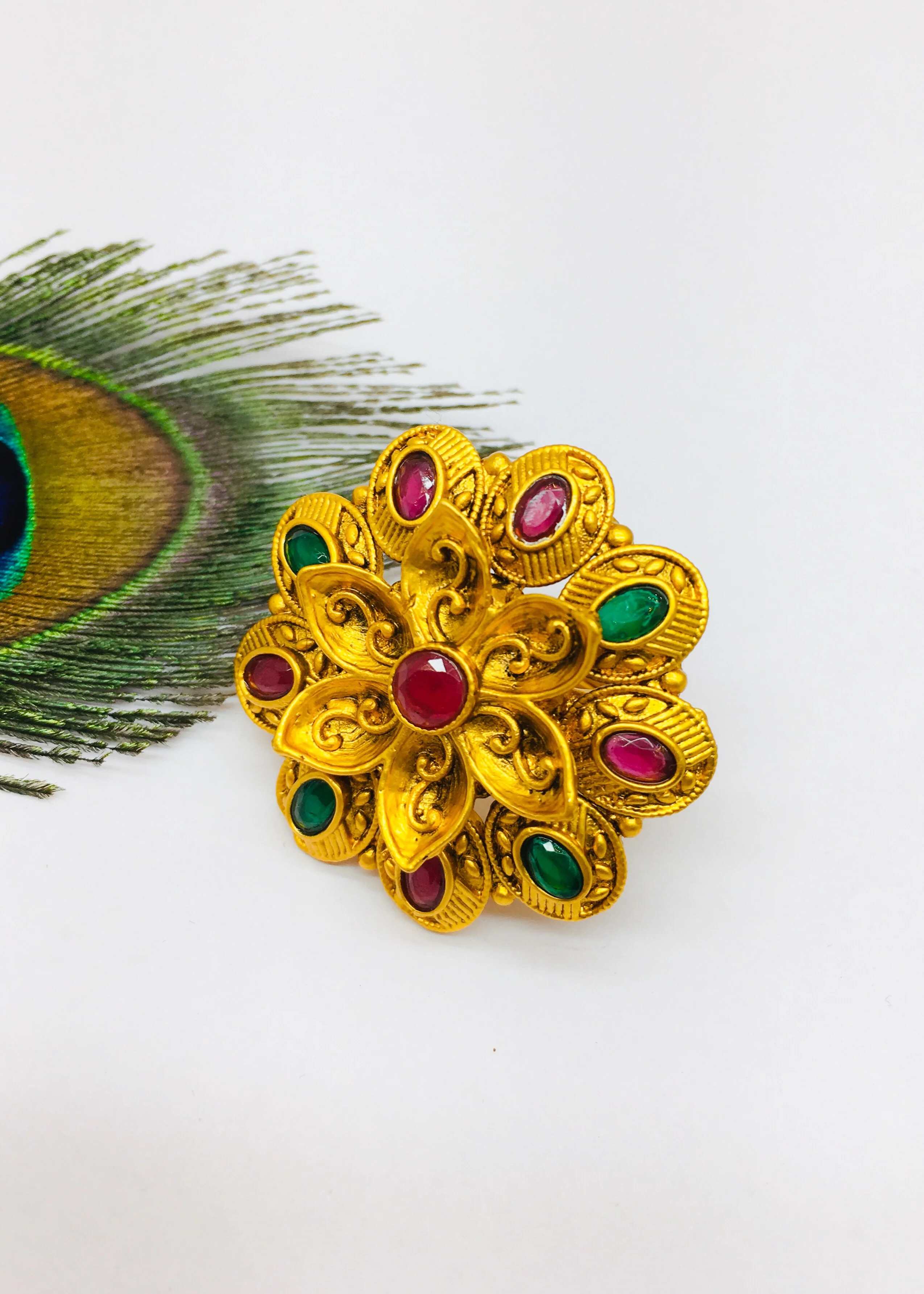 DAZZLING DESIGNER RING - Image 4