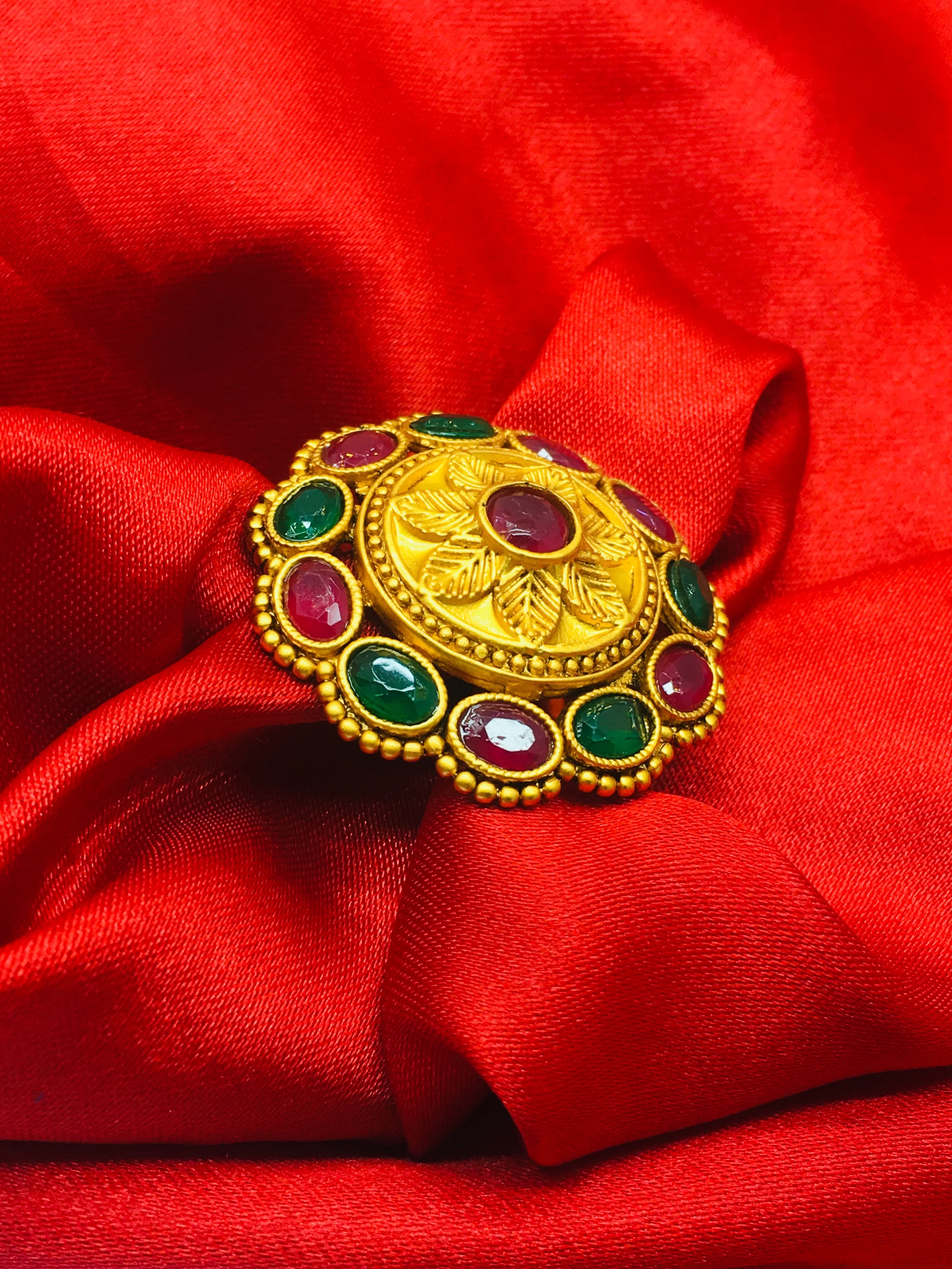 ELEGANT LEAF DESIGNER RING - Image 3