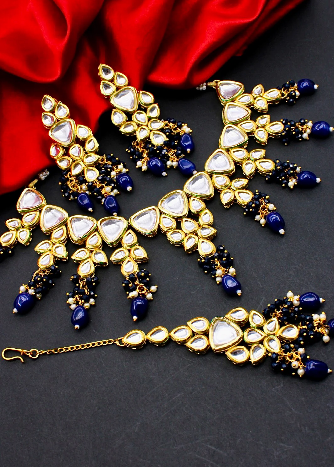 GLAMOROUS KUNDAN NECKLACE SET - Image 10