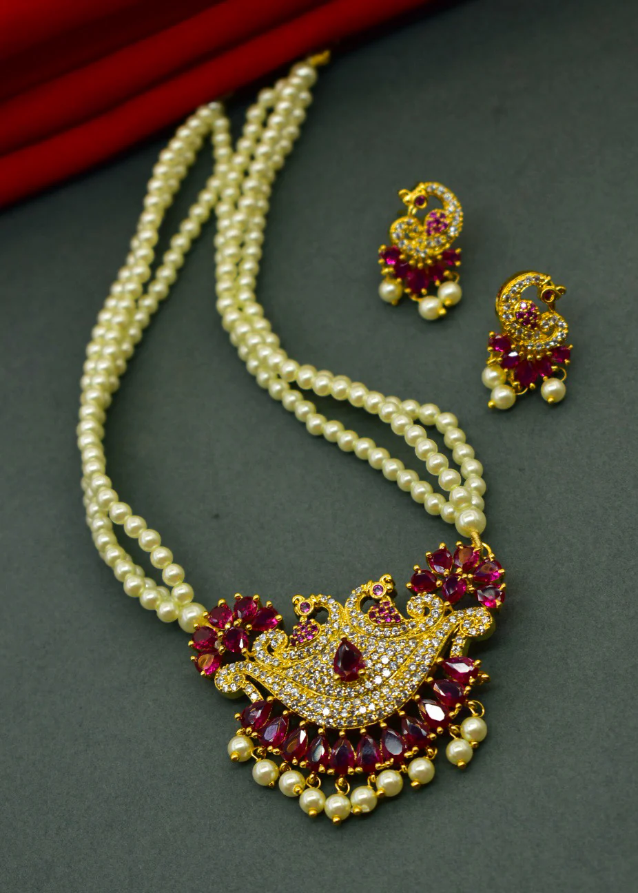 SPARKLING PEACOCK NECKLACE - Image 7