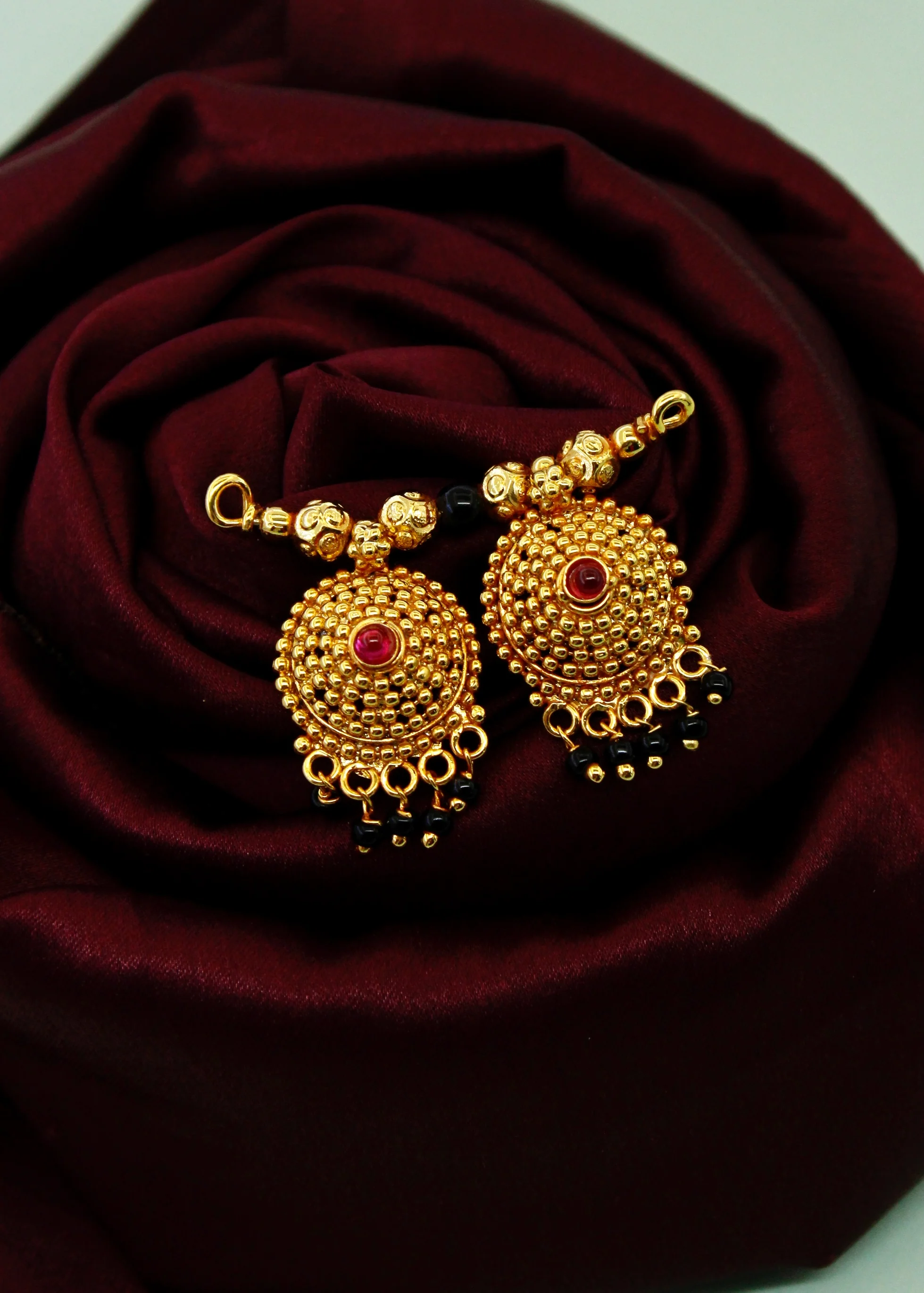 GOLDEN BEADS WATTI PENDANT - Image 3